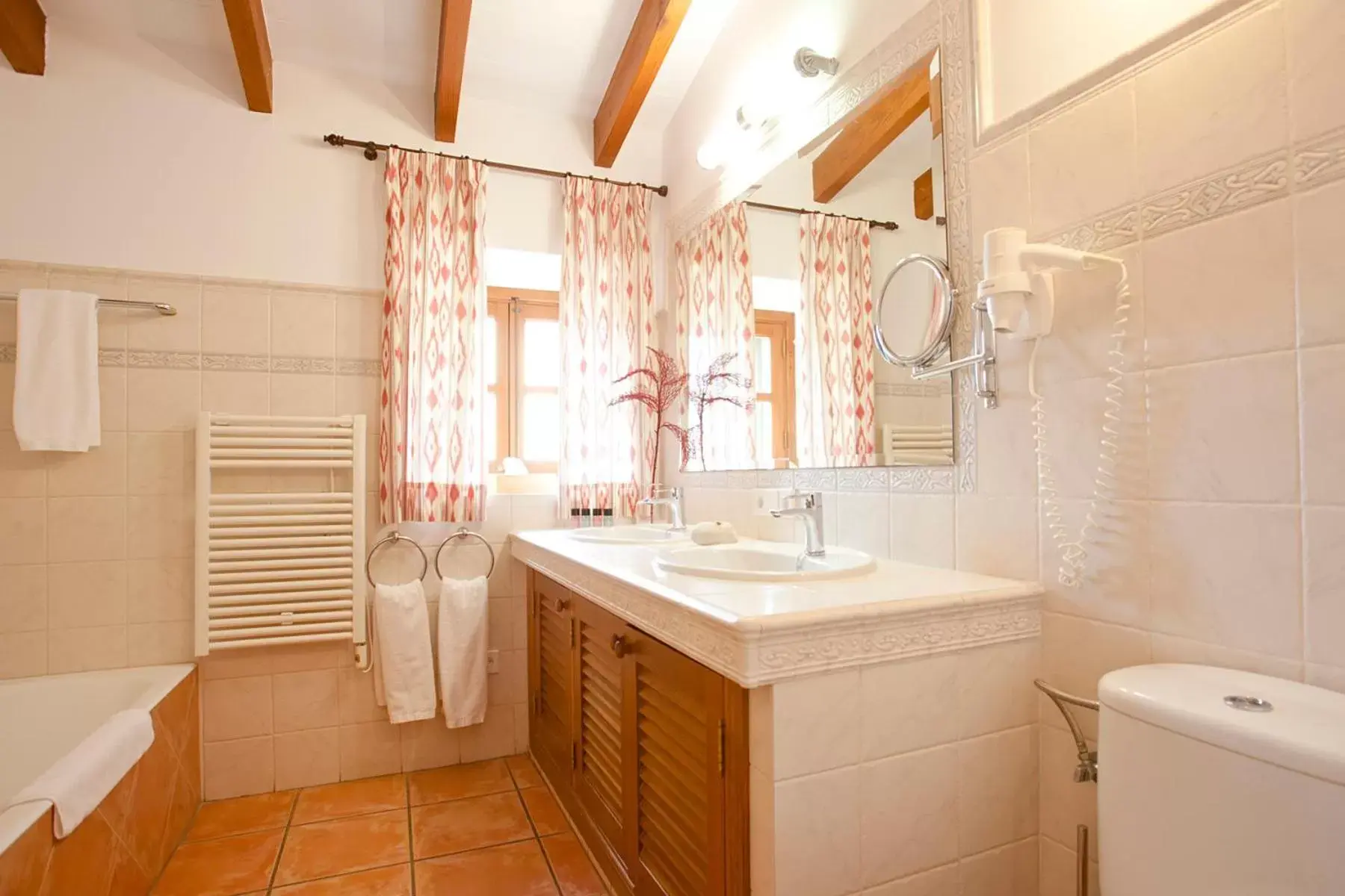 Bathroom in Principal Son Amoixa