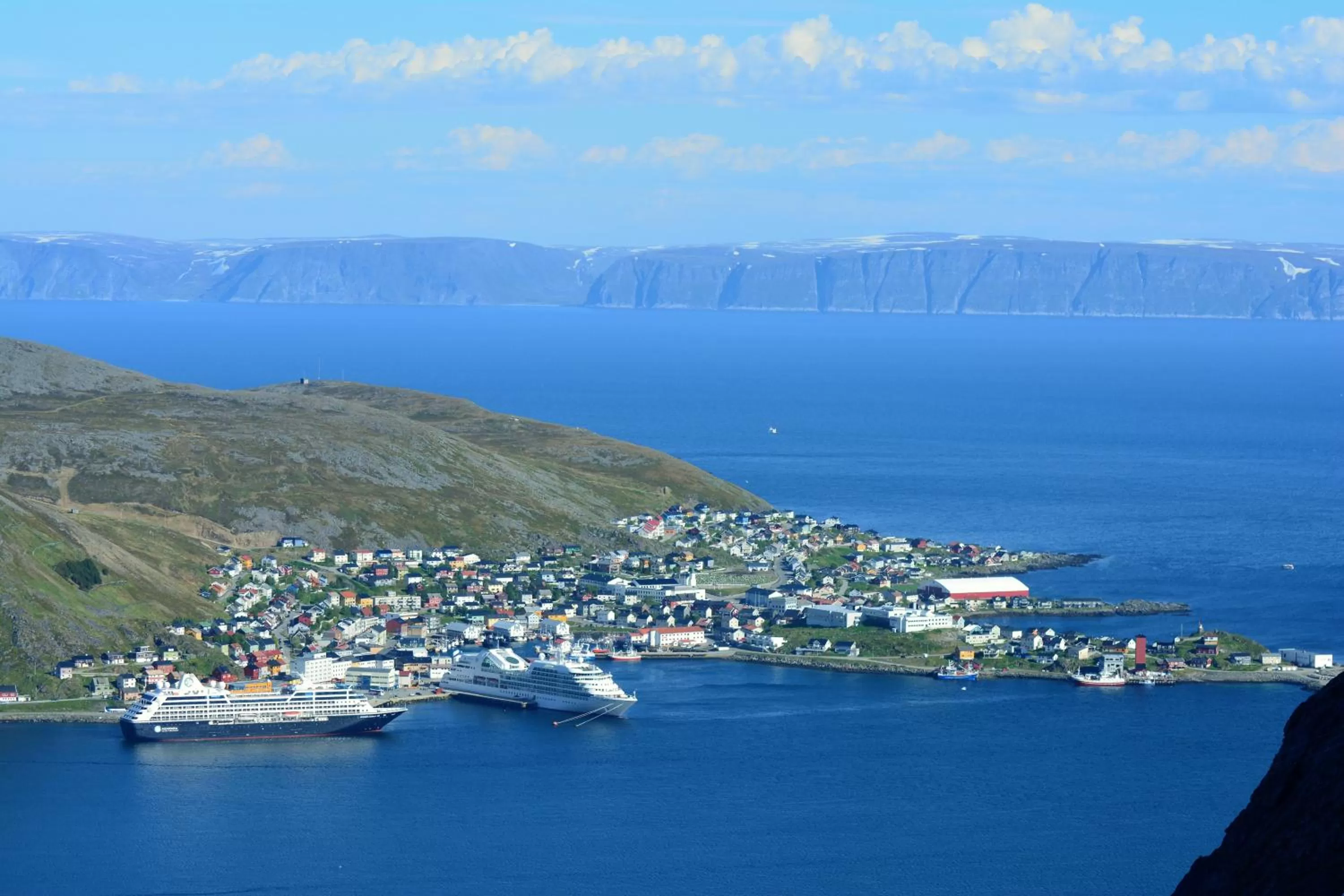 Nearby landmark, Bird's-eye View in Arctic Hotel Nordkapp