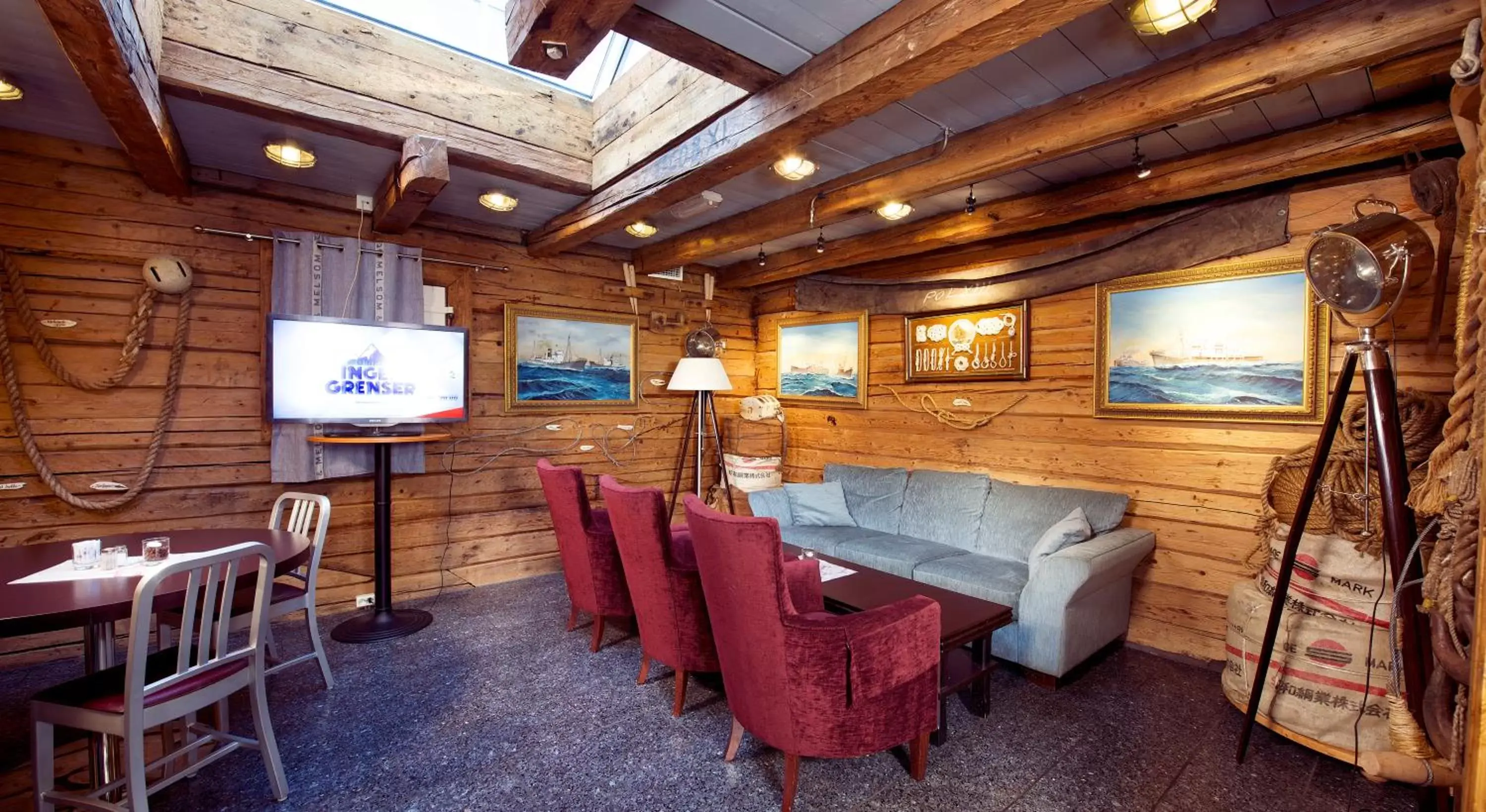 Restaurant/places to eat in Home Hotel Atlantic Restaurant/places to eat in Home Hotel Atlantic