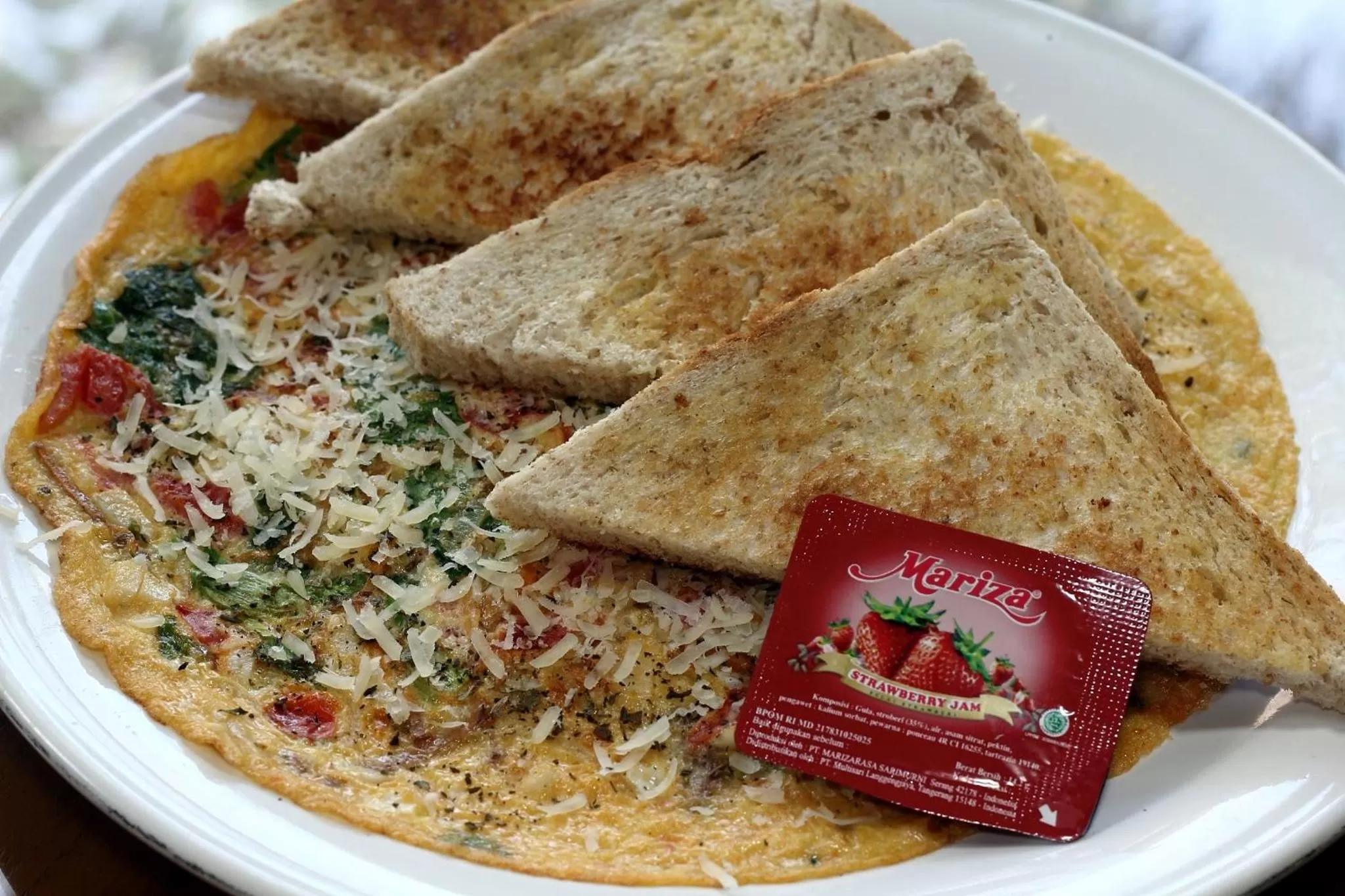 Food and drinks in Bella House Monkey Forest