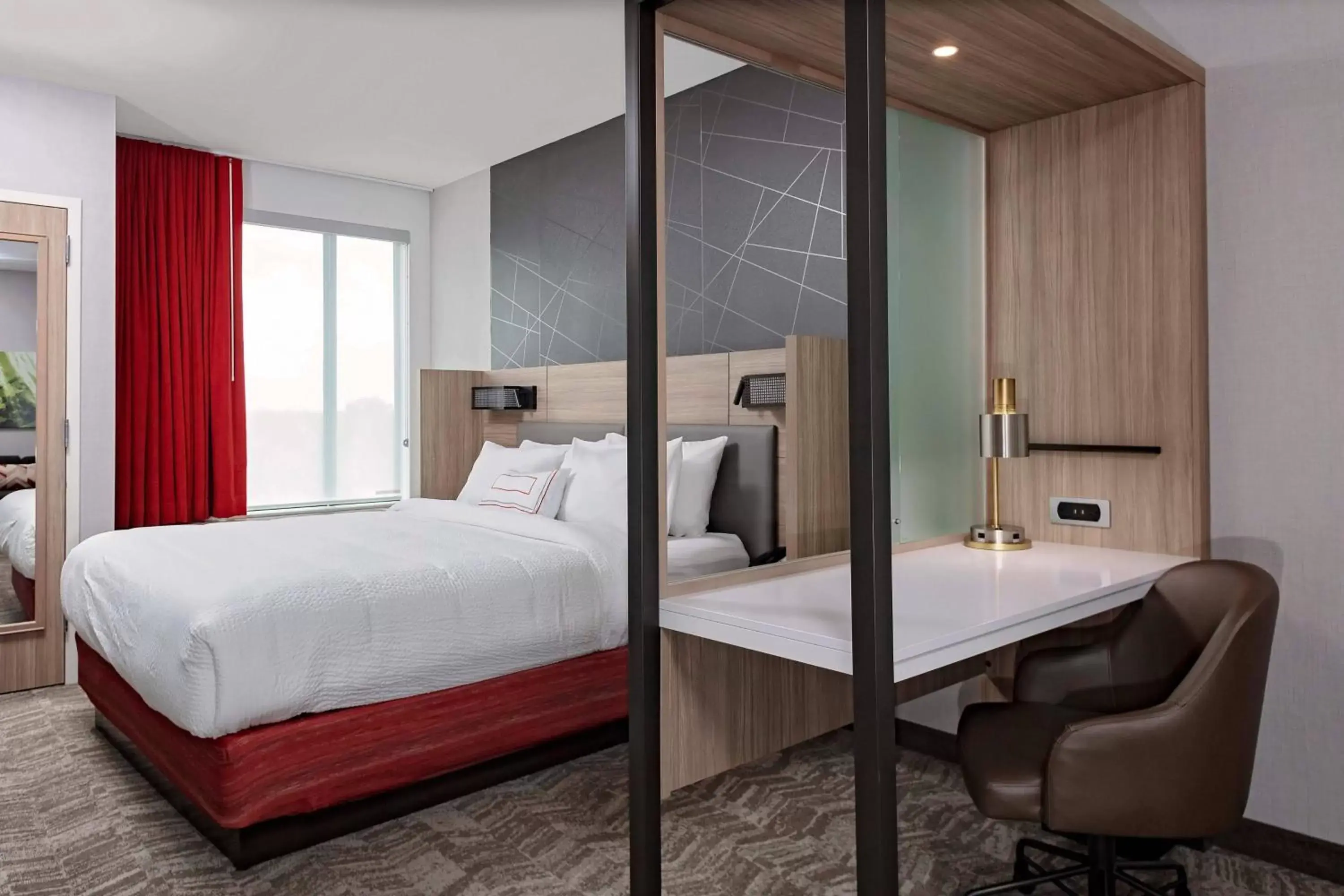 Bedroom, Bed in SpringHill Suites by Marriott Kansas City Plaza