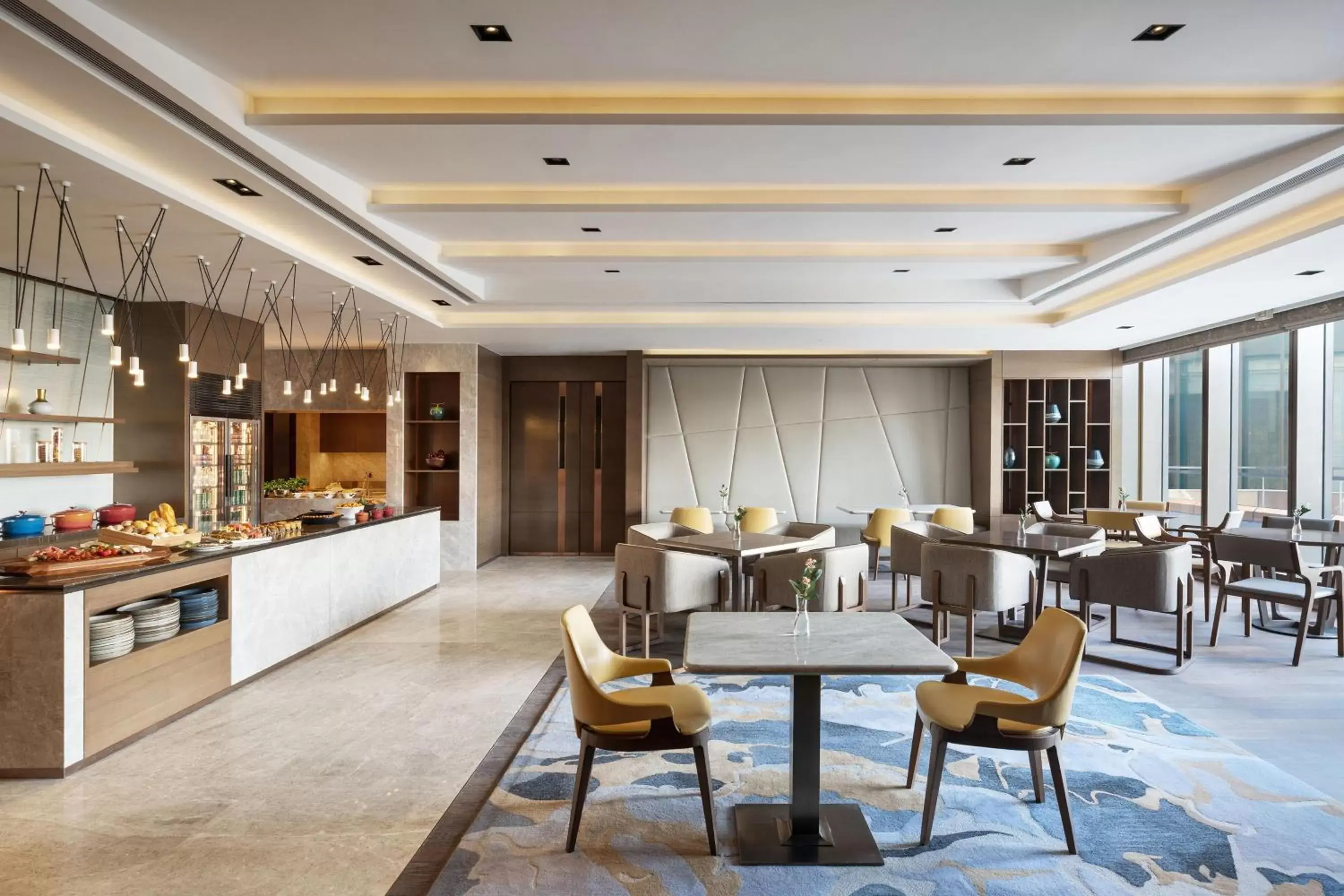 Lounge or bar, Restaurant/Places to Eat in Sheraton Hong Kong Tung Chung Hotel