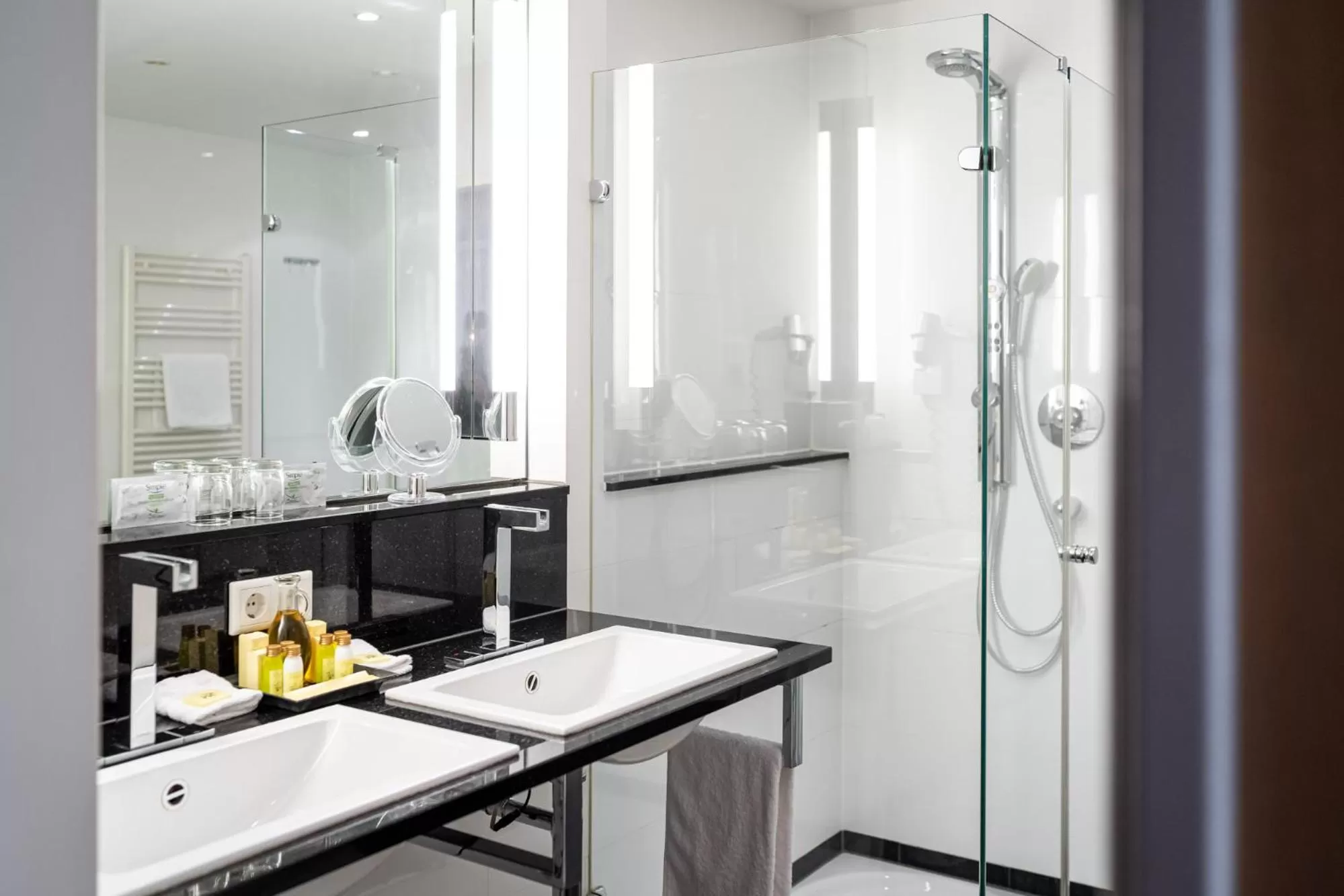 Bathroom in Waldhotel Tannenhäuschen