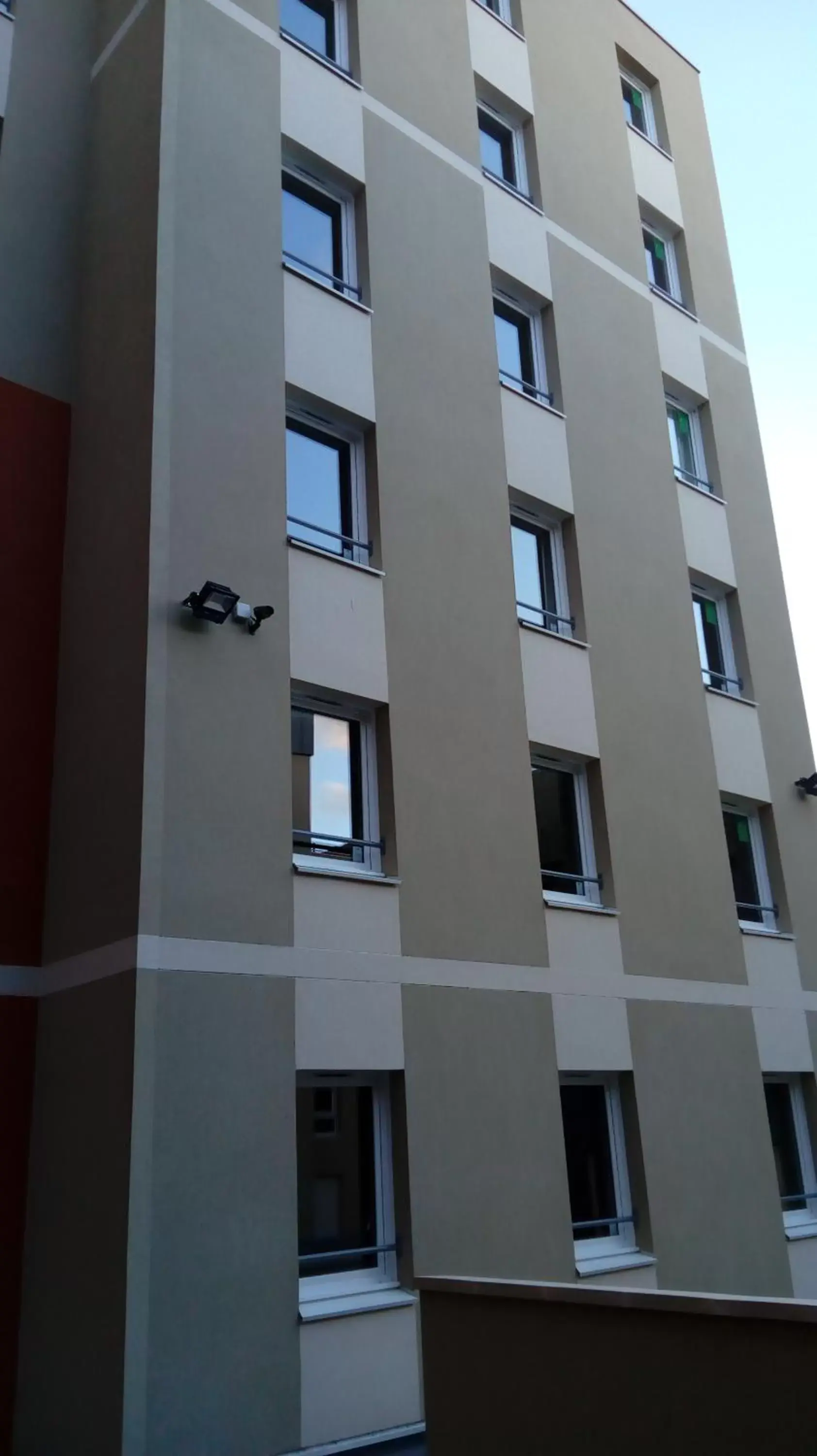 Inner courtyard view, Property Building in ibis budget Dieppe Centre Port