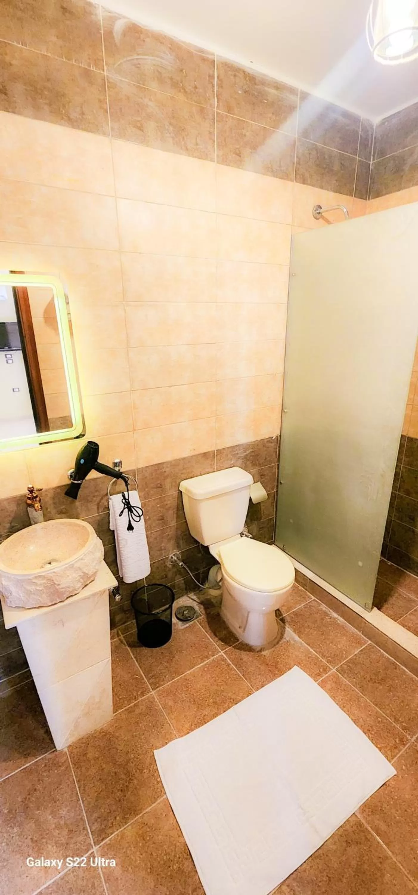 Shower, Bathroom in King Cheops Inn - Pyramid View