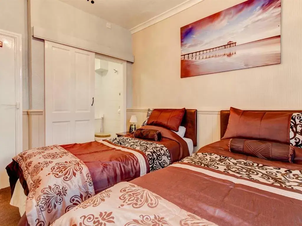 Bedroom, Bed in Thistle Dhu Guest House Bedroom, Bed in Thistle Dhu Guest House