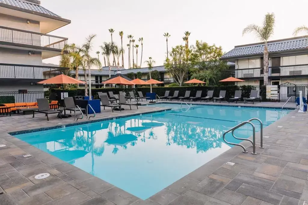 Swimming Pool in Palm Garden Hotel