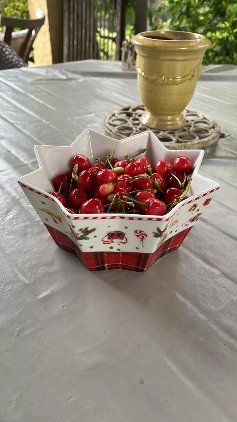 Food and drinks in Chambre et table d'hôtes Villa Pomponette