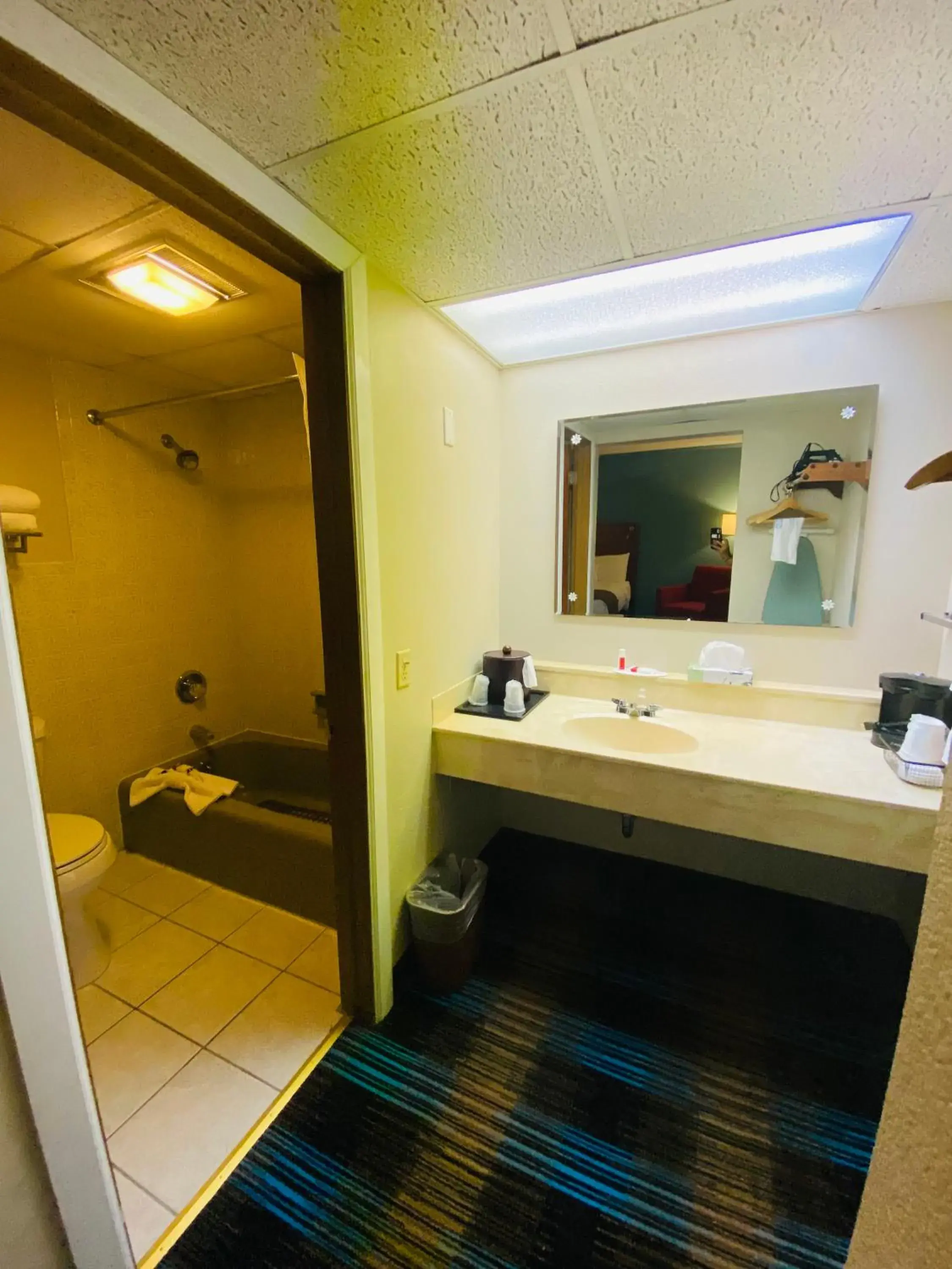 Toilet, Bathroom in Days Inn & Suites by Wyndham St. Ignace Lakefront