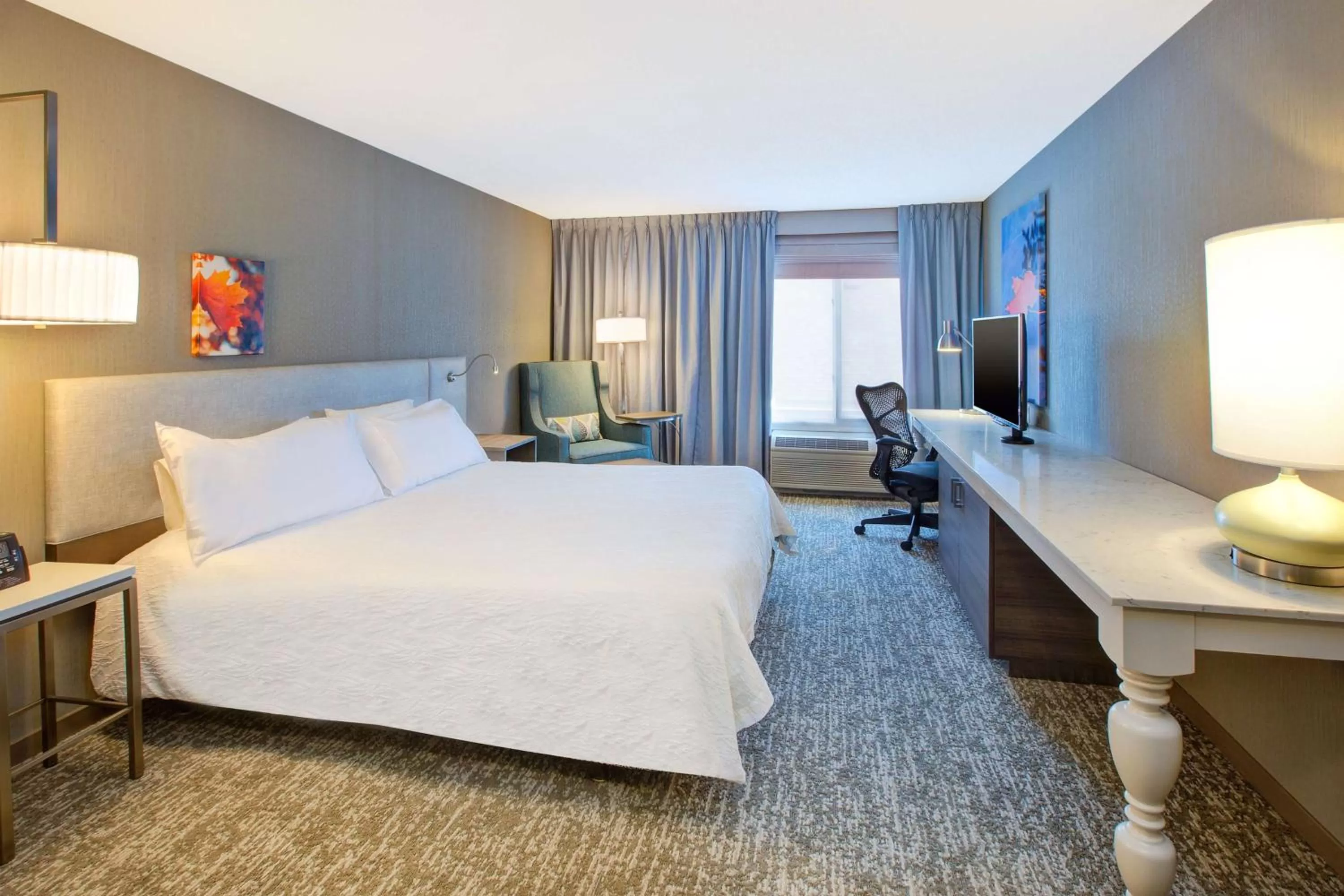 Bed in Hilton Garden Inn Chesterton