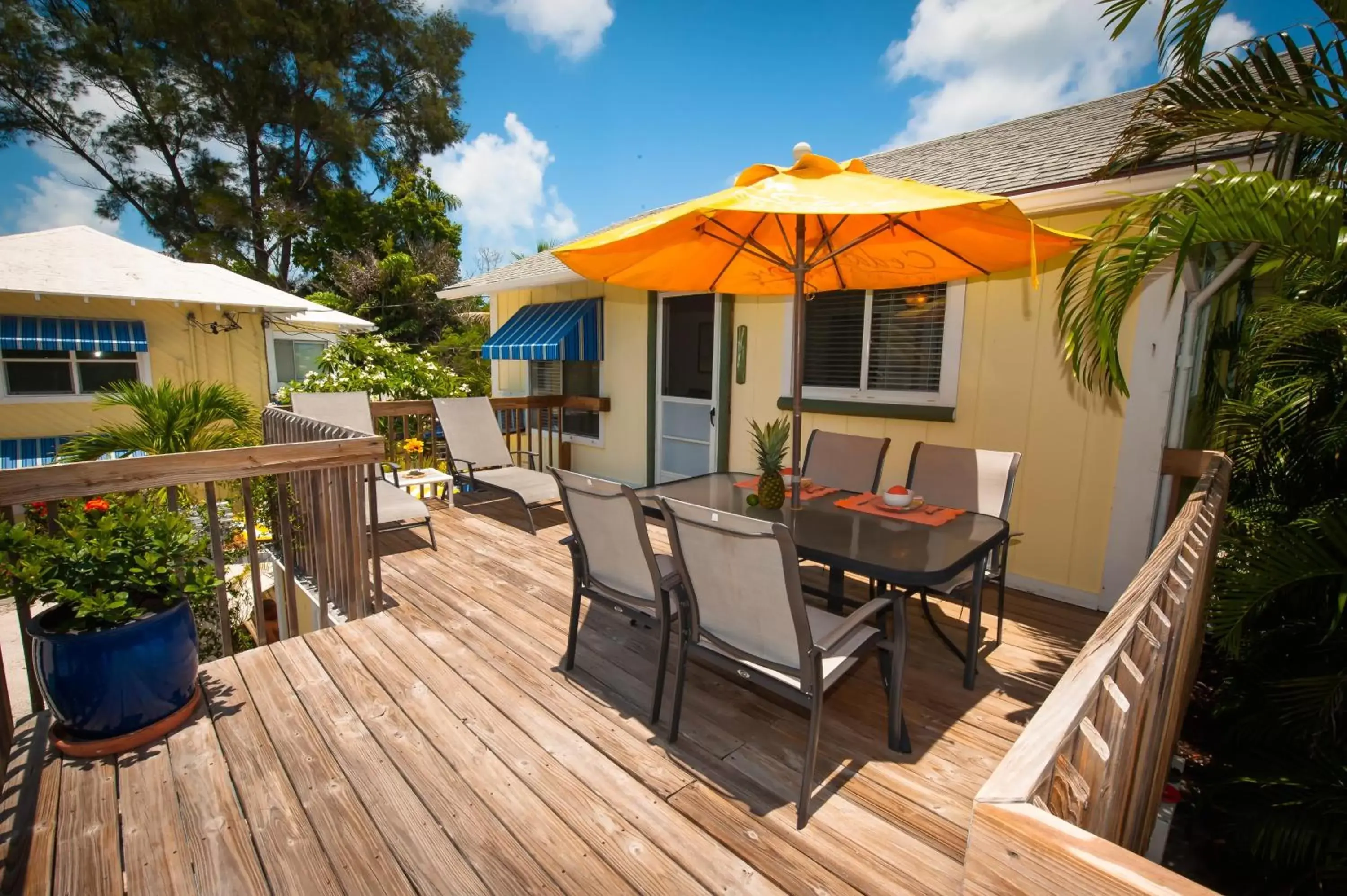 Balcony/Terrace in Cedar Cove Resort & Cottages