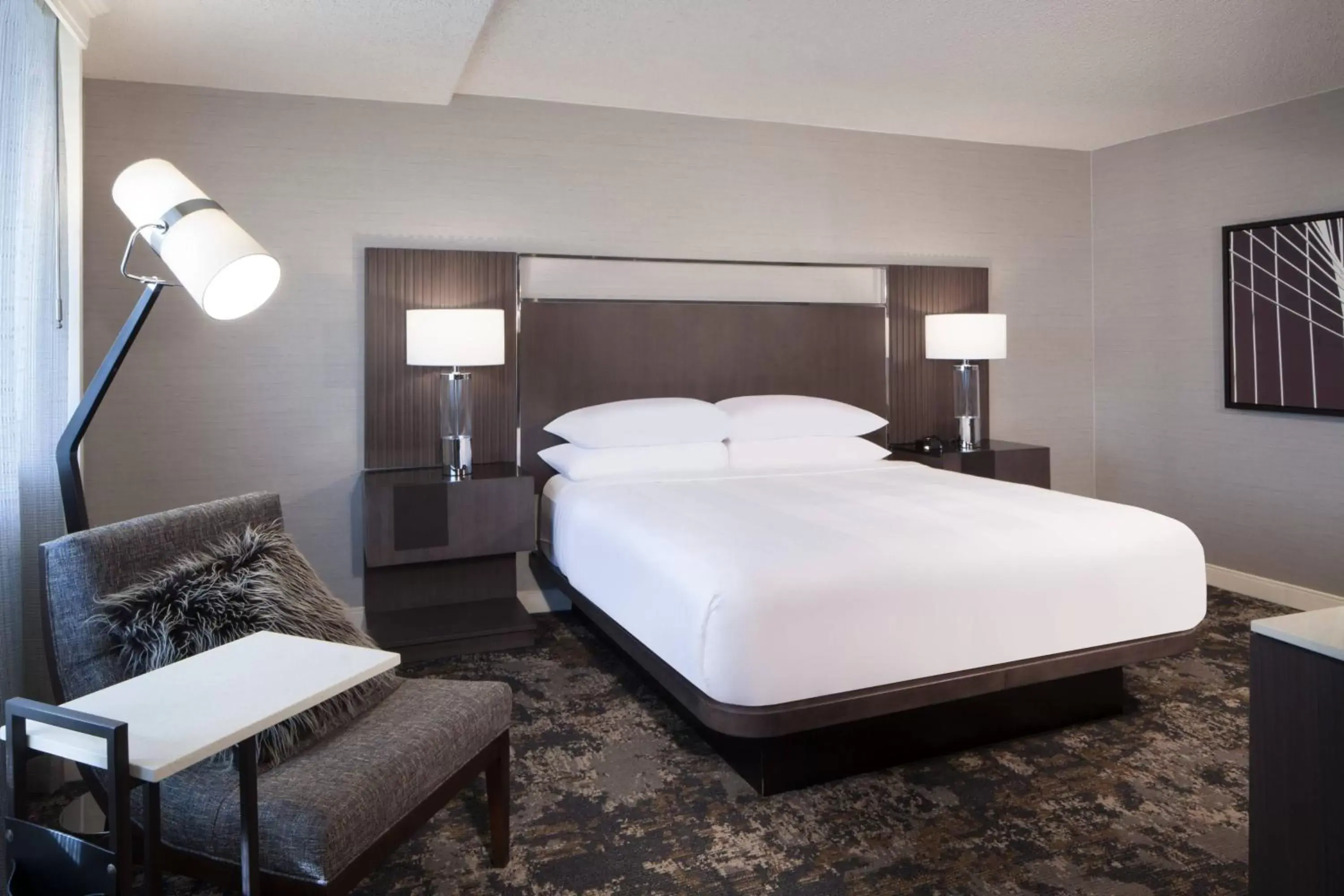 Photo of the whole room, Bed in Dallas/Fort Worth Airport Marriott