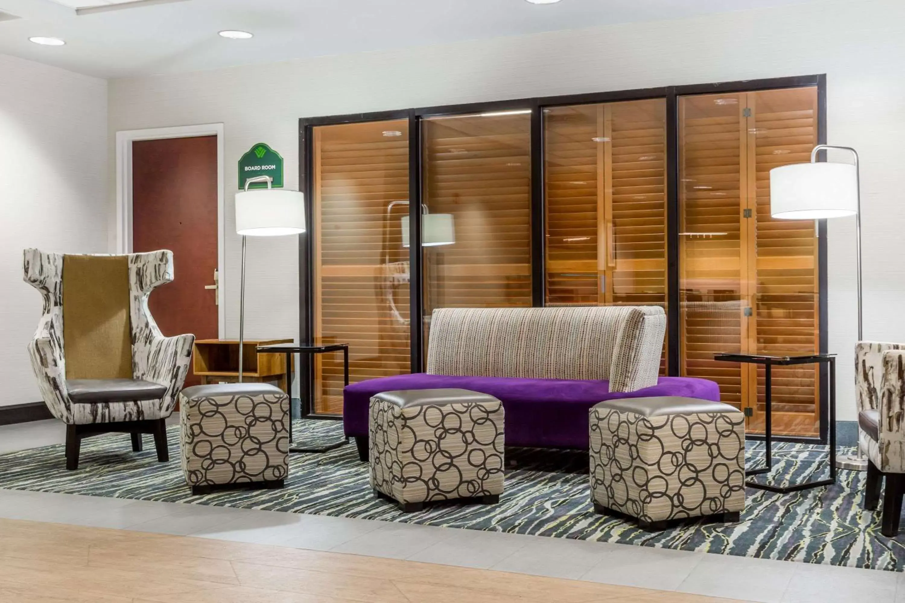 Lobby or reception, Seating Area in Wingate by Wyndham Chesapeake