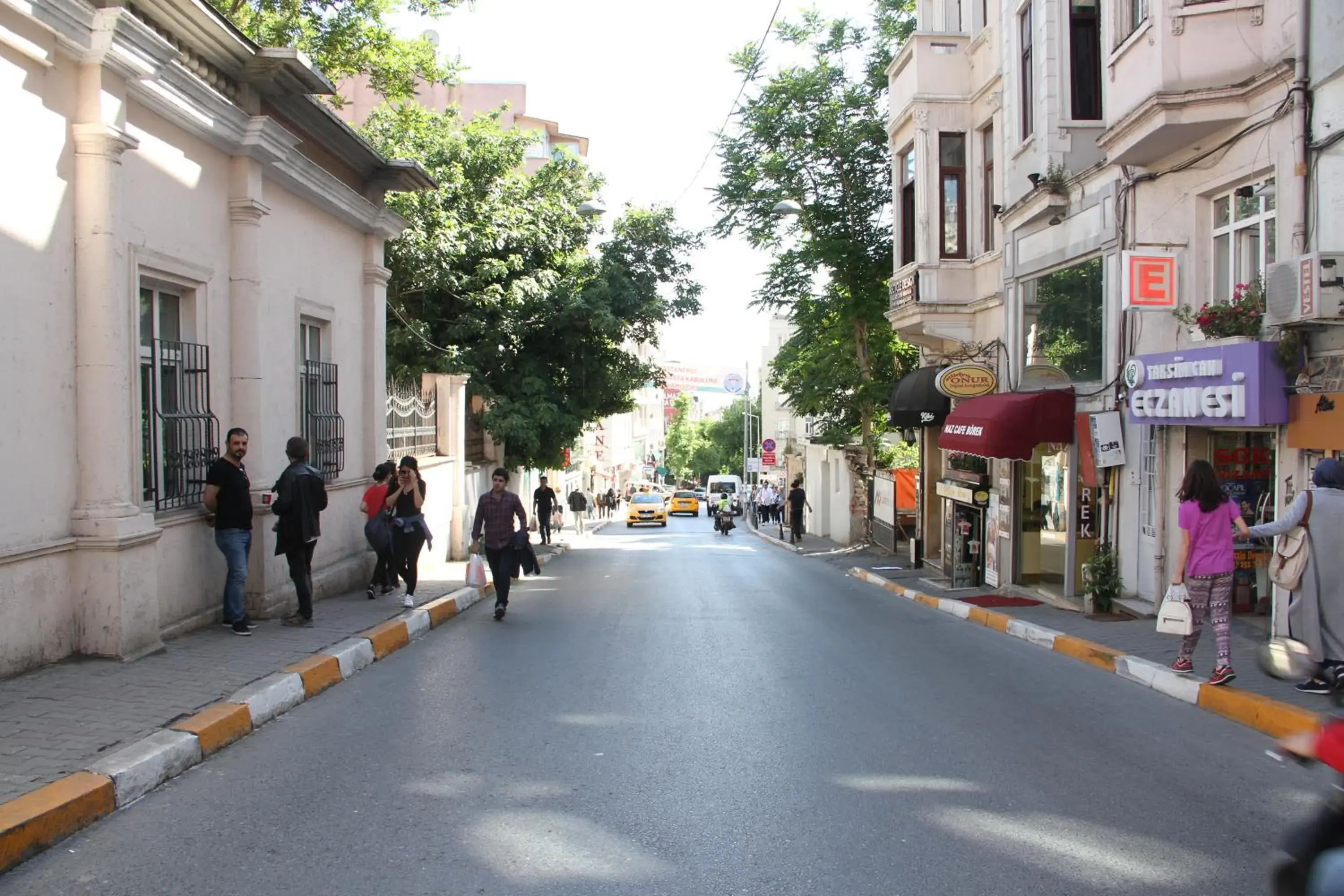 Neighbourhood, Neighborhood in Taksim Alya Suites