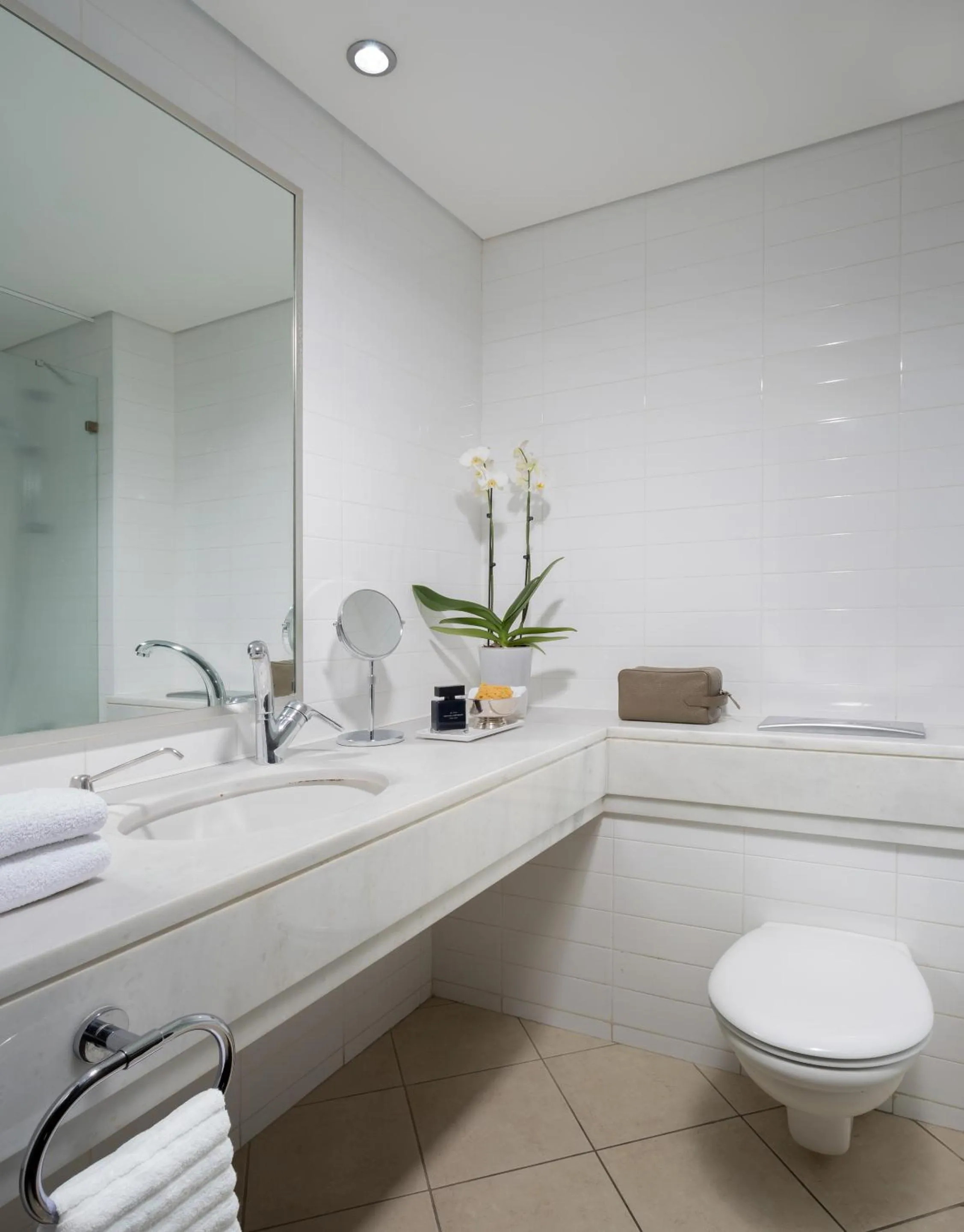 Bathroom in Ein Kerem Hotel