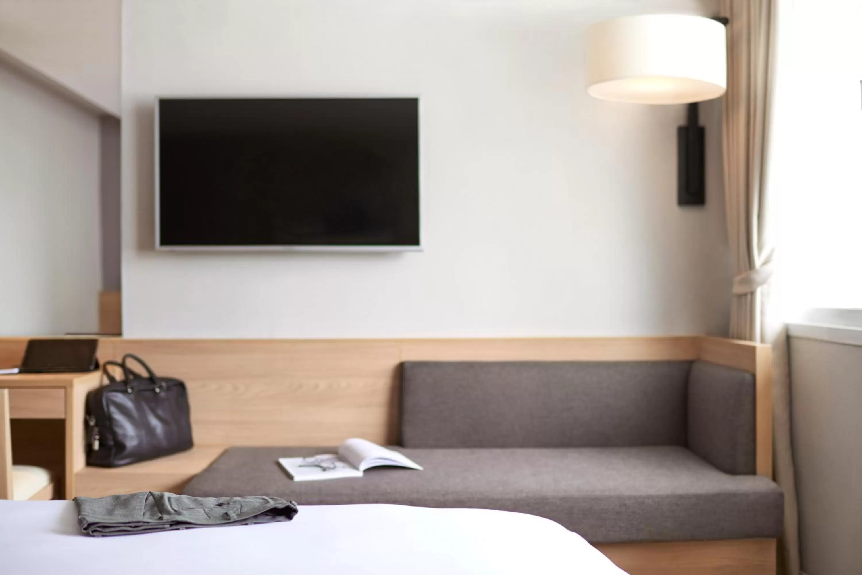 TV and multimedia, Bed in Kritthai Residence