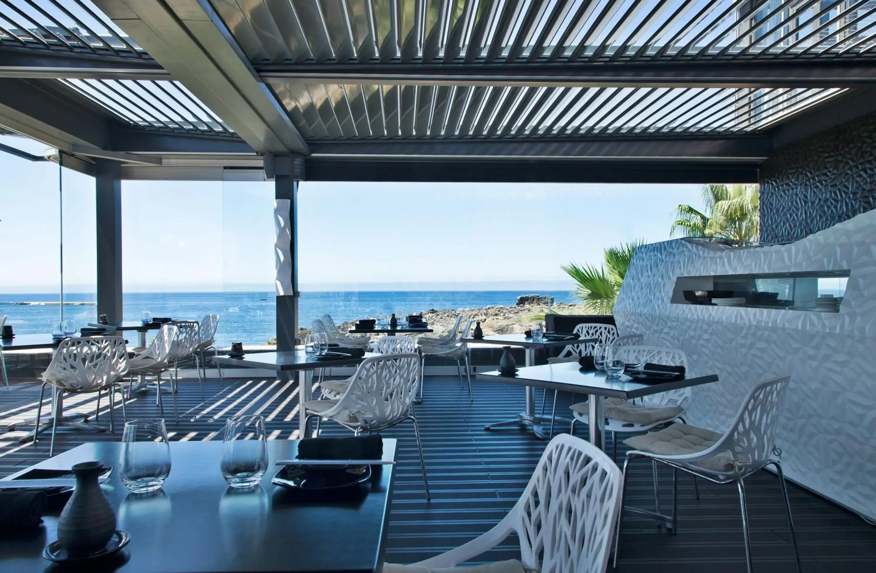 Restaurant/places to eat in Farol Hotel Restaurant/places to eat in Farol Hotel