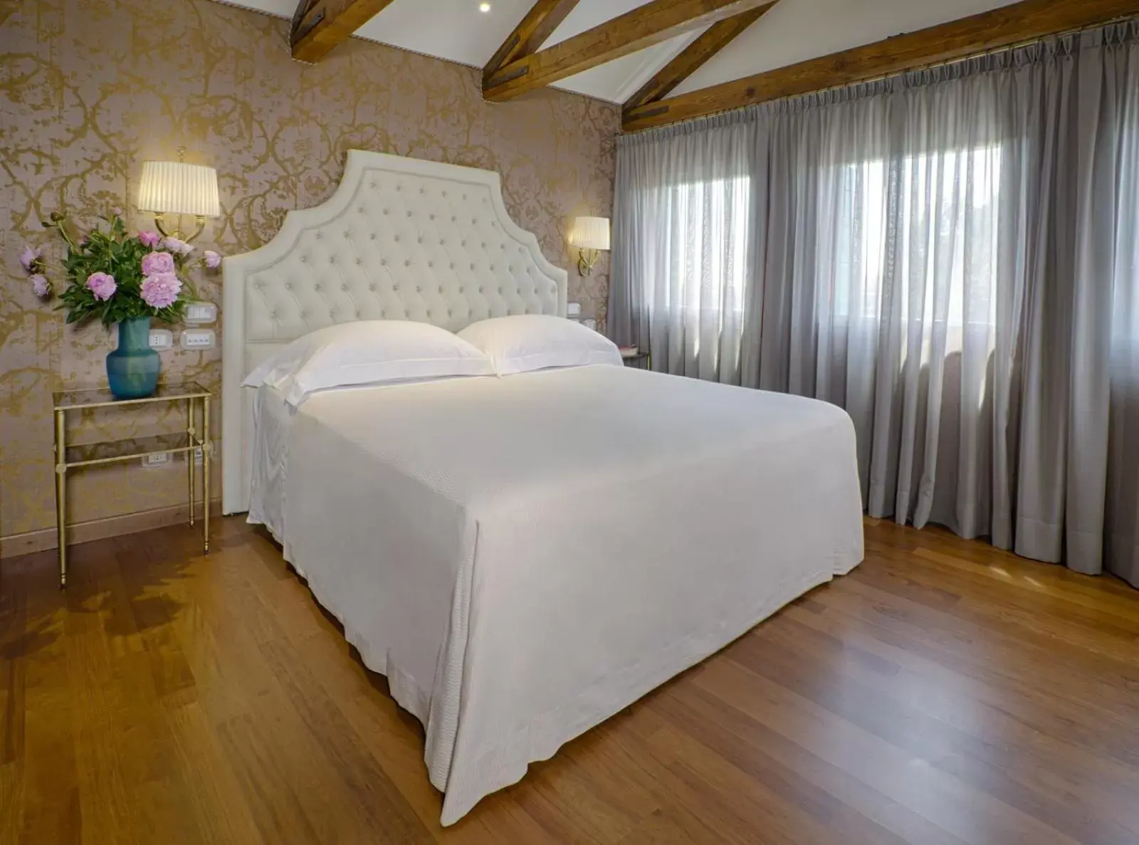 Bedroom, Bed in Hotel Santa Chiara