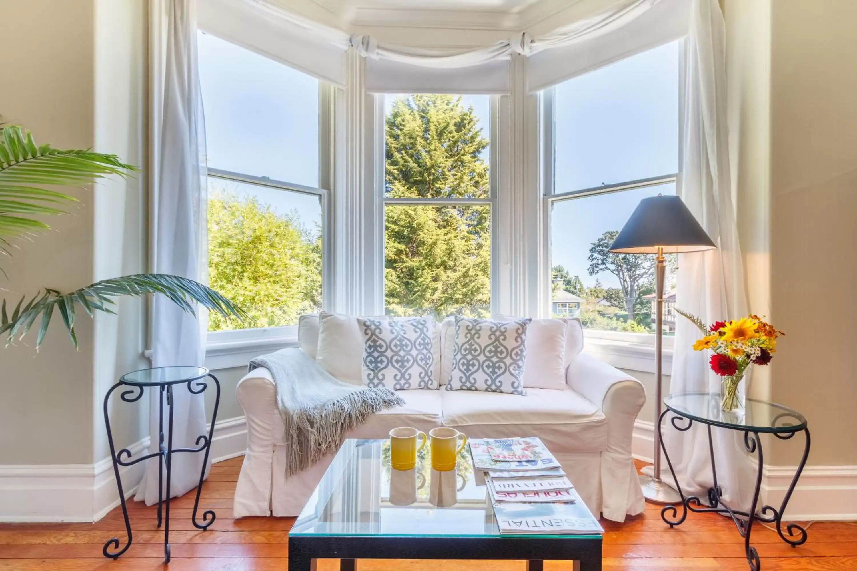 Deluxe Suite in Fairholme Manor Inn Deluxe Suite in Fairholme Manor Inn