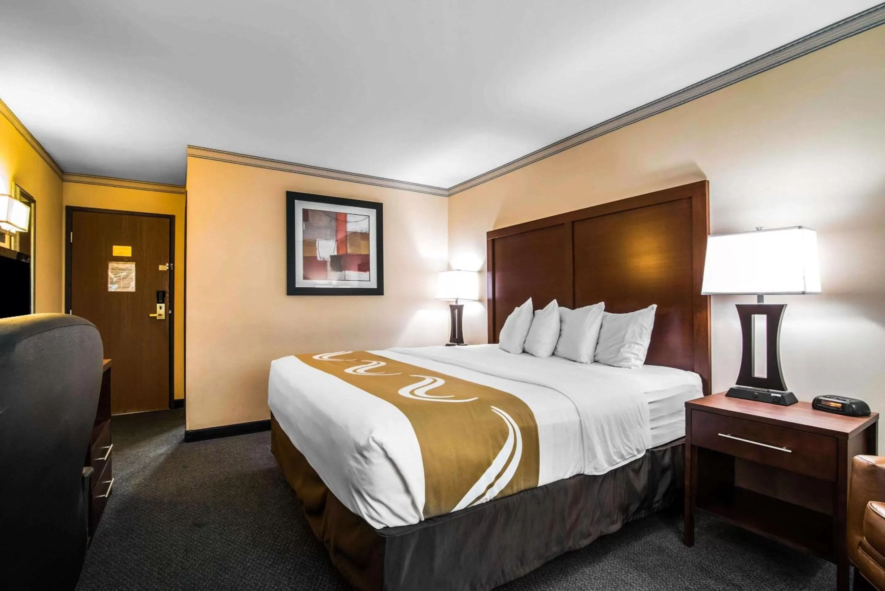 Standard King Room - Non-Smoking  in Quality Inn University Area