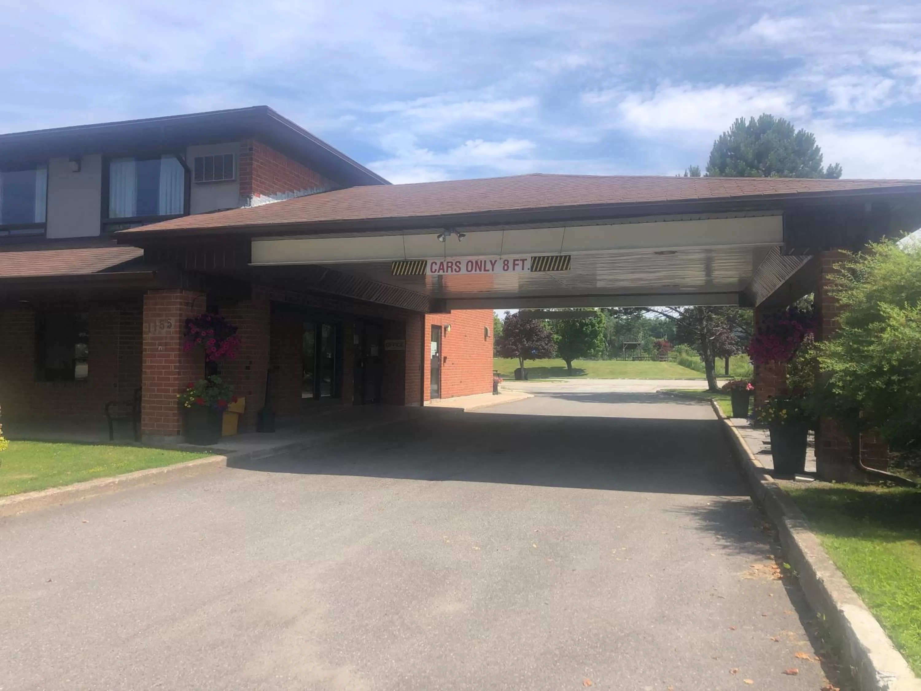 Property building in Rodeway Inn