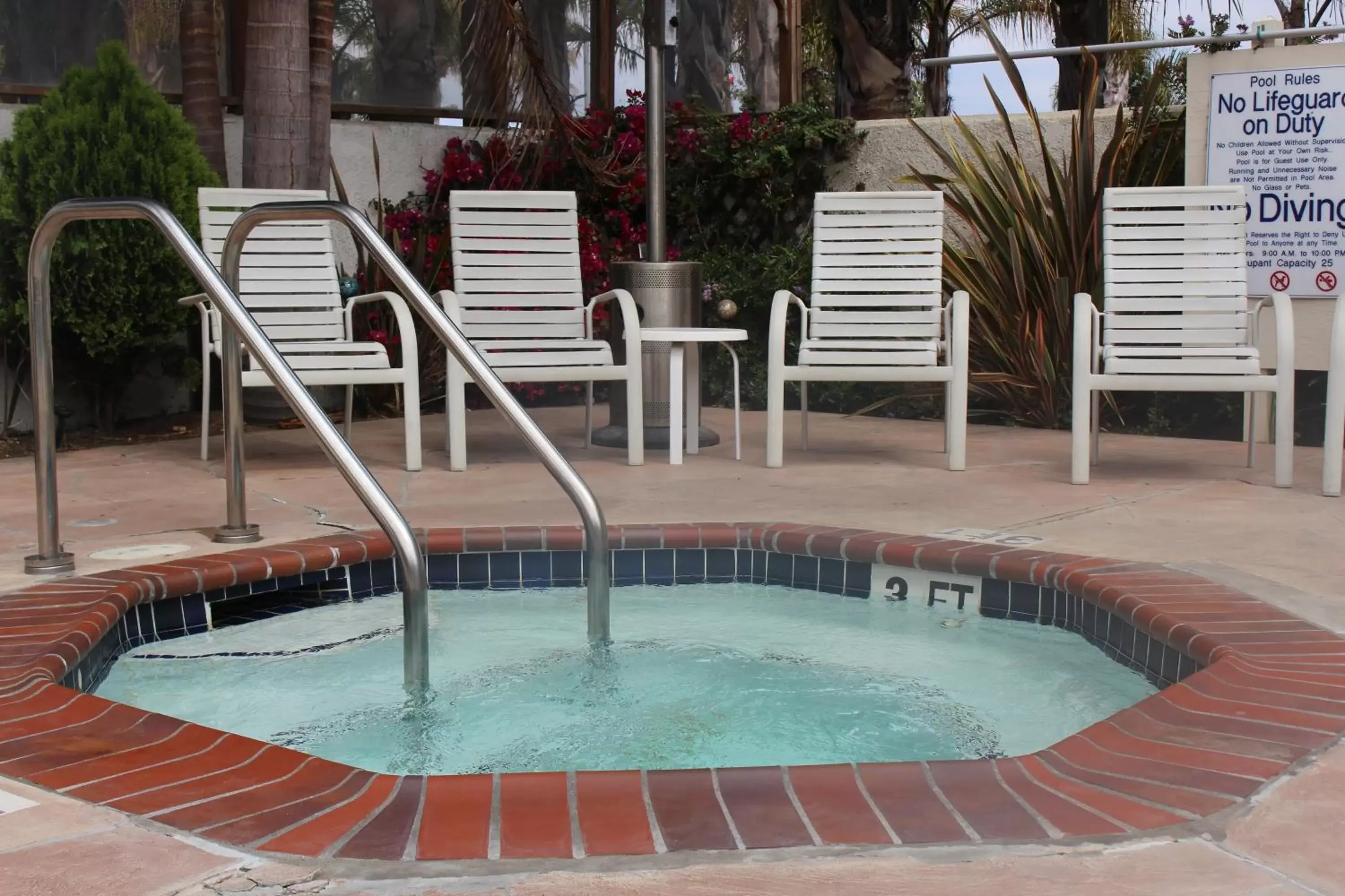 Area and facilities, Swimming Pool in O'Cairns Inn and Suites