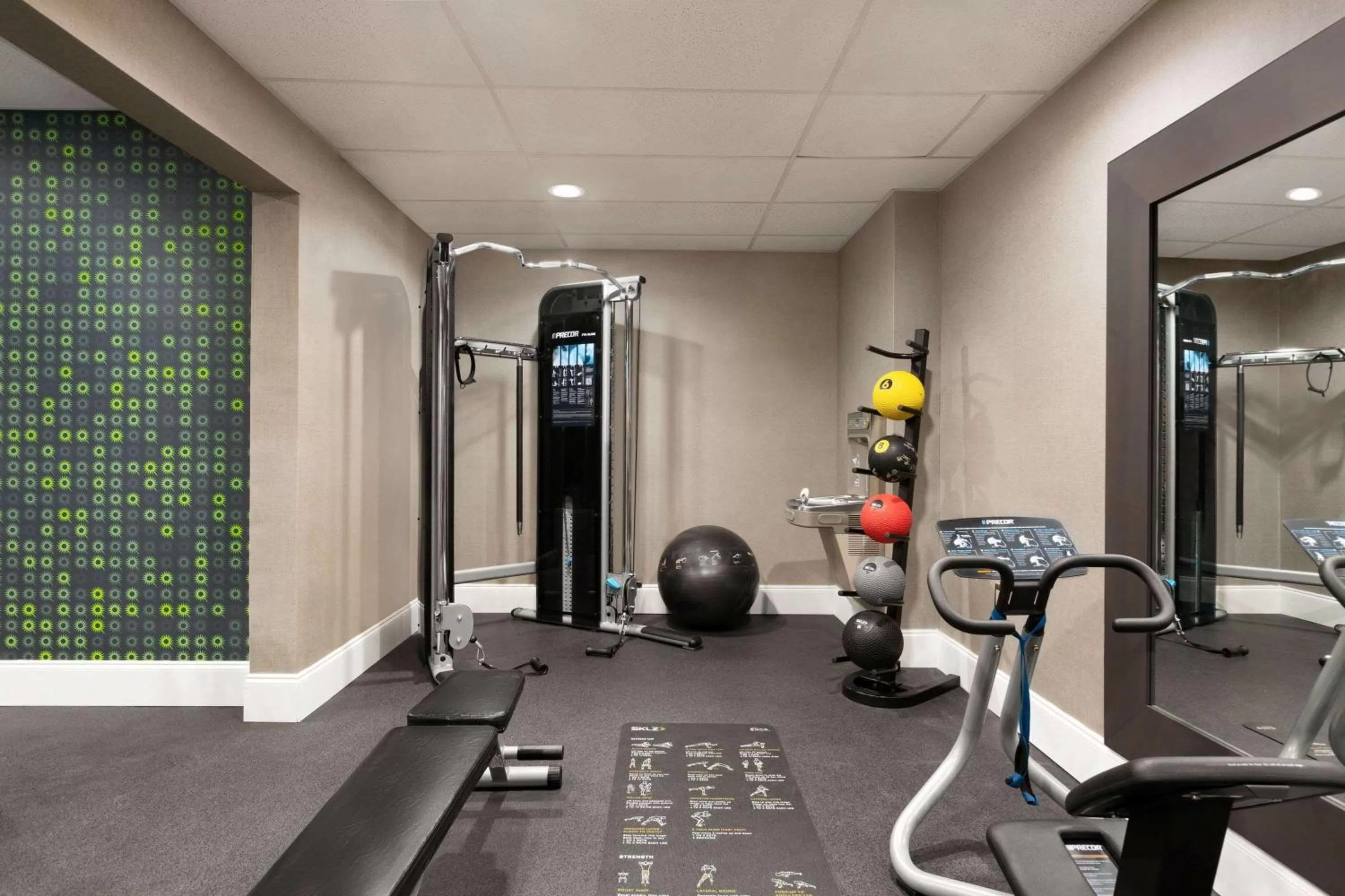 Fitness centre/facilities in La Quinta by Wyndham Dublin
