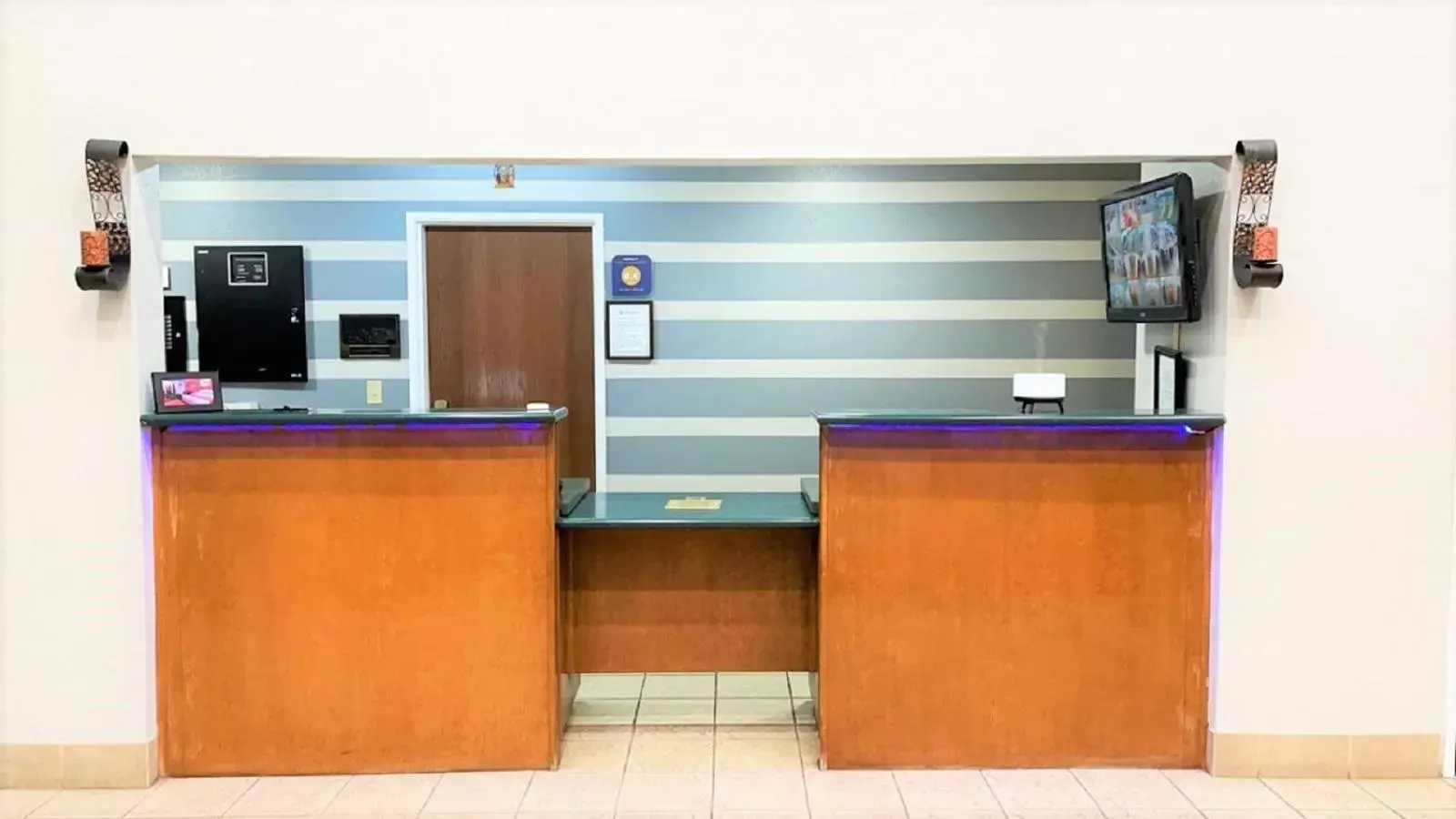 Lobby or reception in Star City Inn & Suites Lobby or reception in Star City Inn & Suites