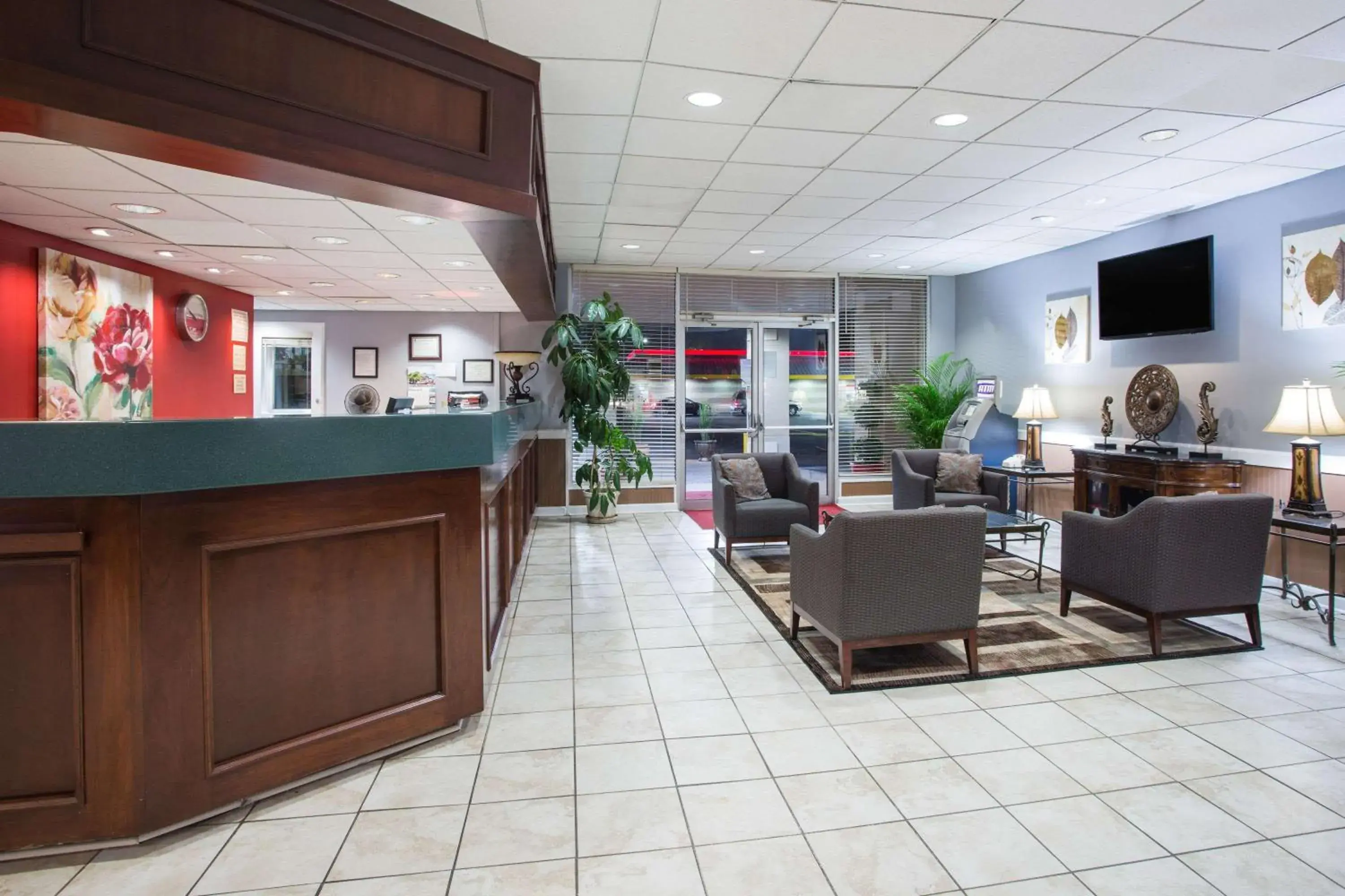 Lobby or reception, Lobby/Reception in Ramada by Wyndham & Suites Warner Robins