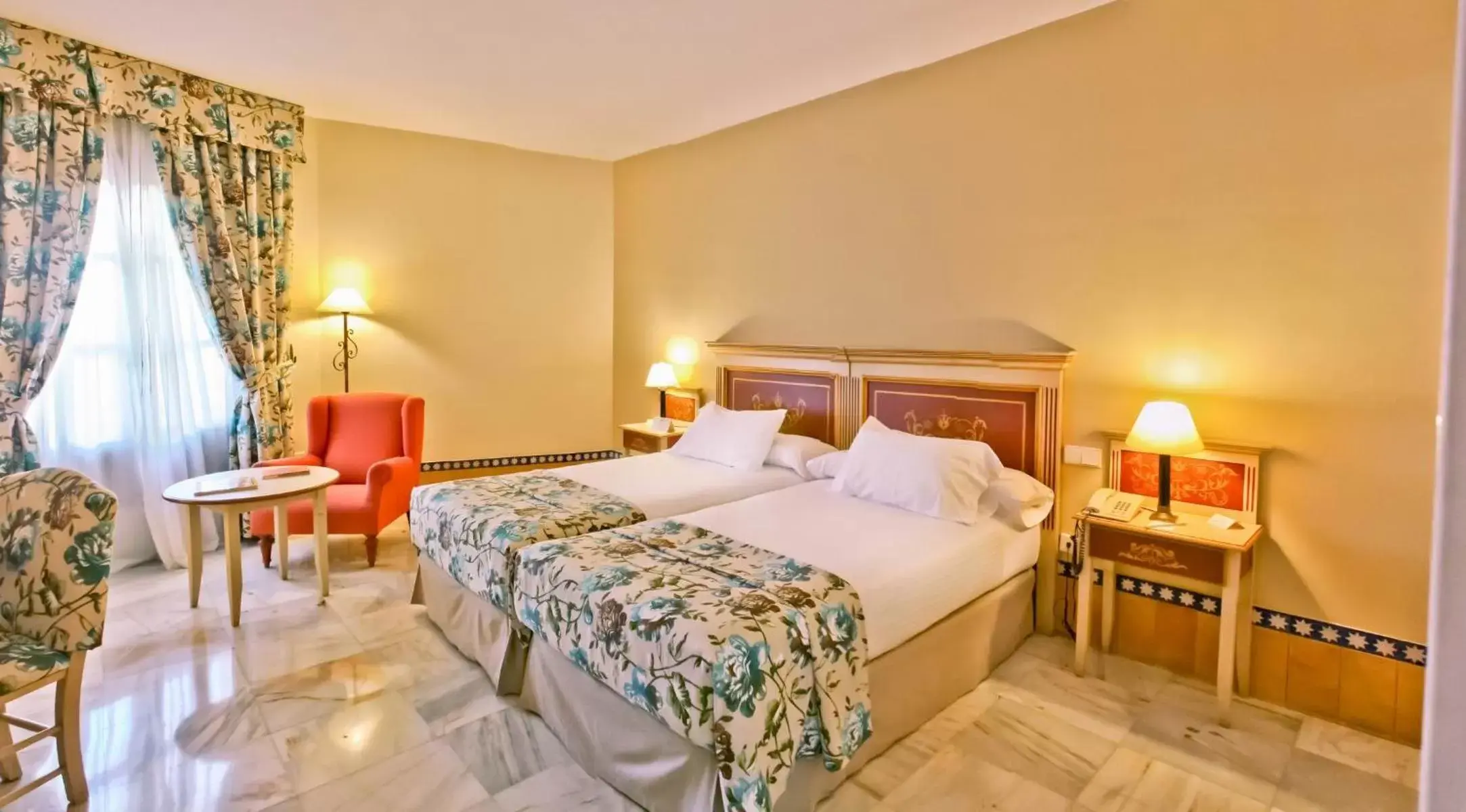 Standard Twin Room in Hotel Alcázar de la Reina Standard Twin Room in Hotel Alcázar de la Reina