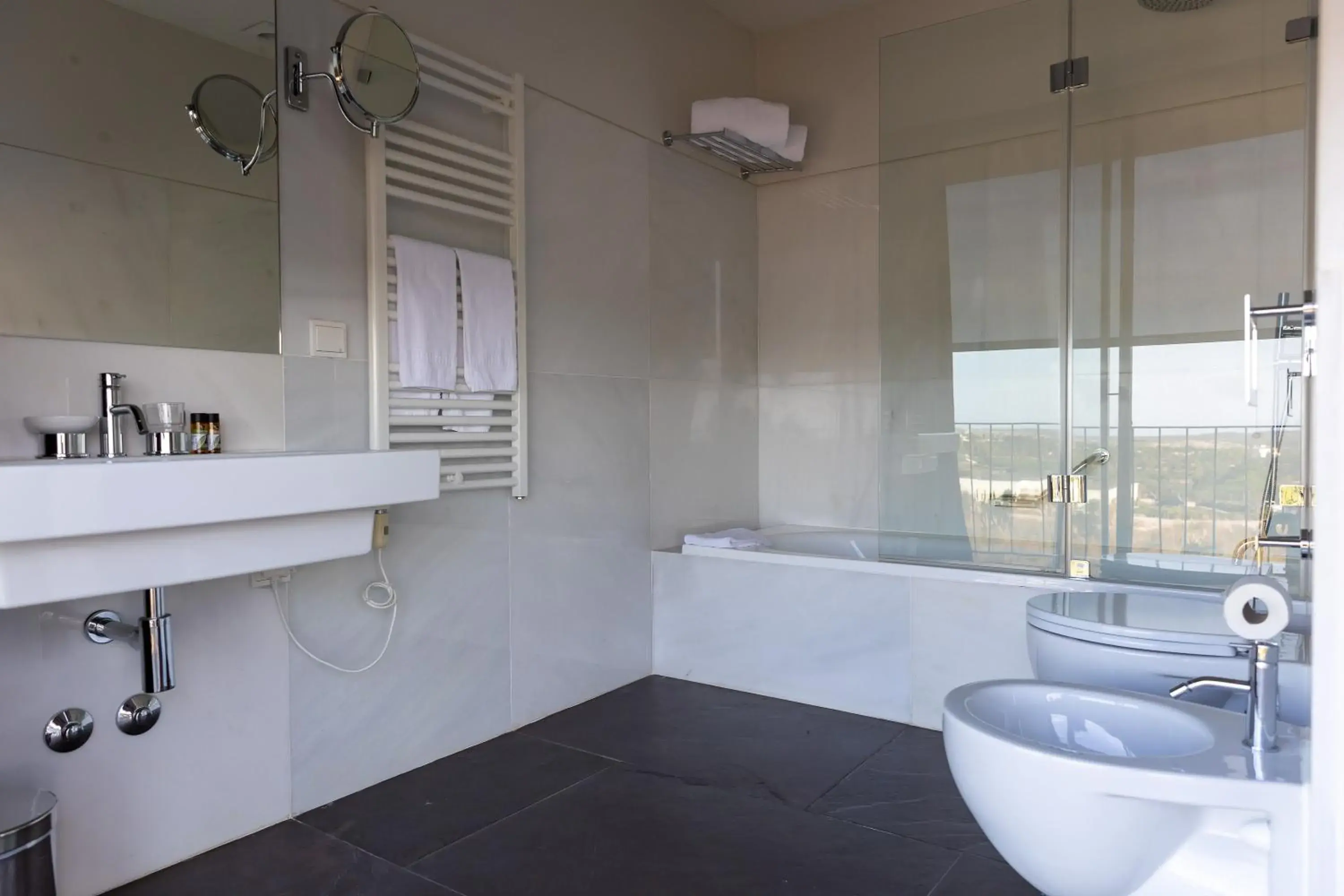 Bathroom in Bom Sucesso Resort