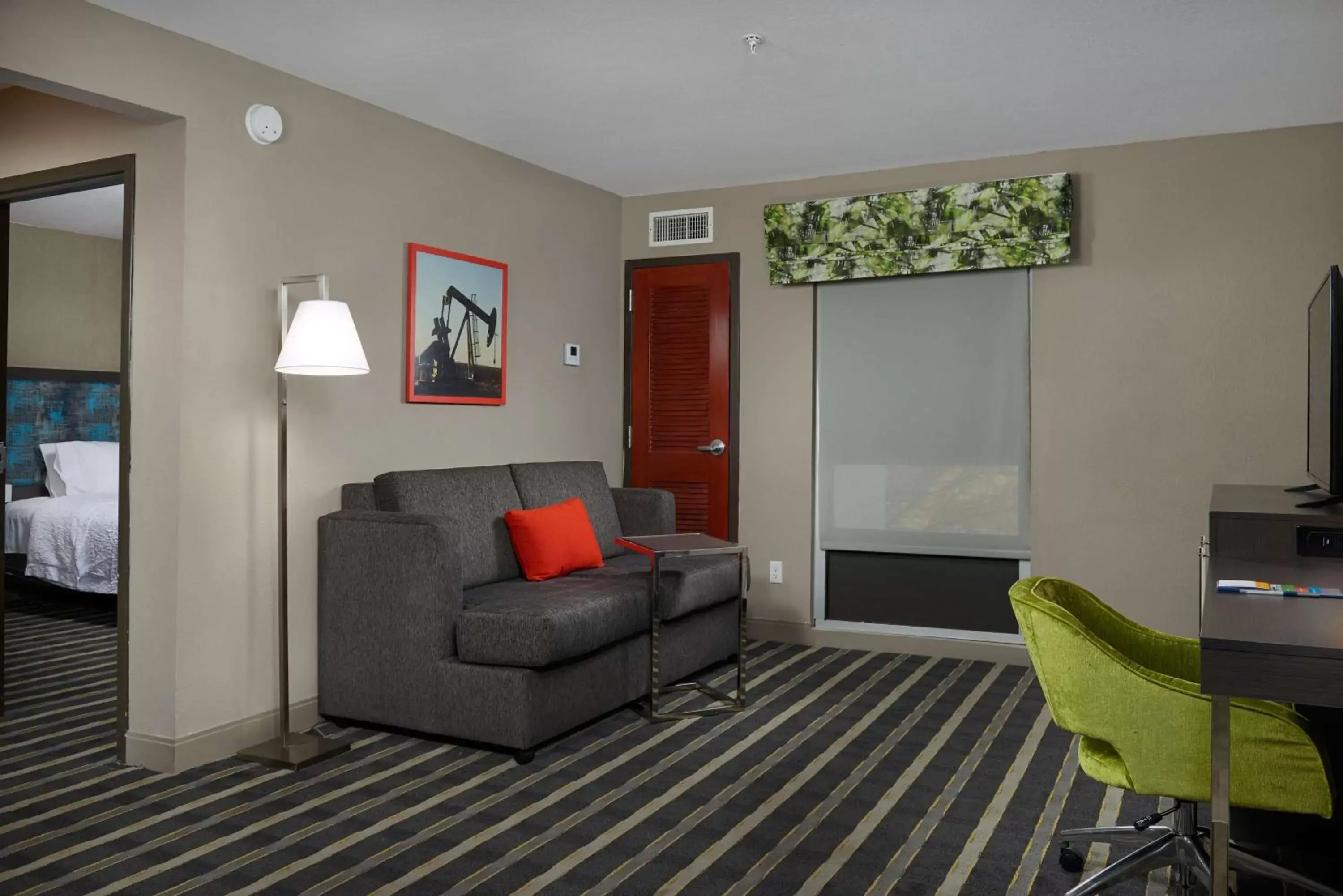 Bedroom, Seating Area in Hampton Inn Eagle Pass