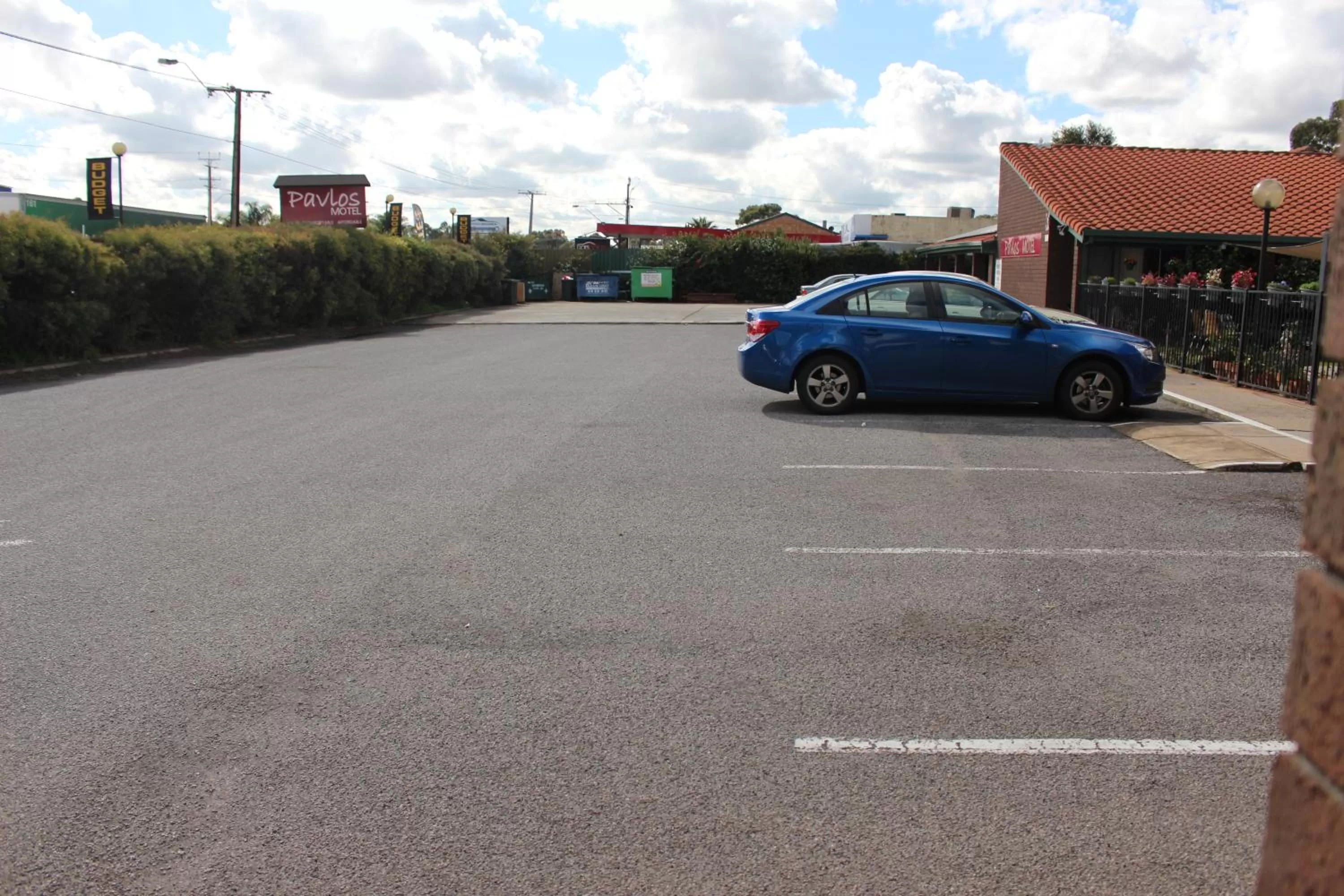 Area and facilities in Pavlos Motel