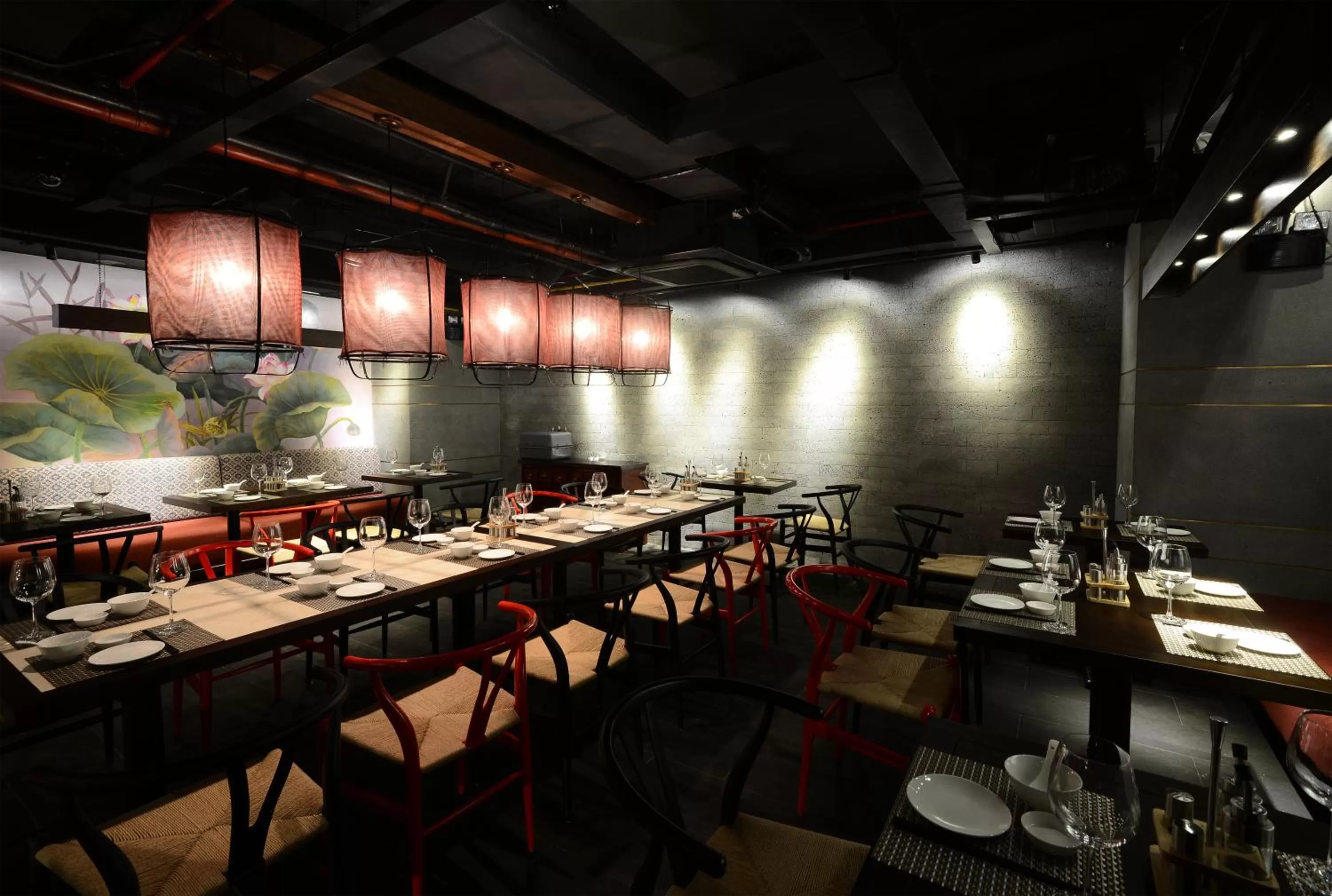 Restaurant/places to eat in The Chi Boutique Hotel