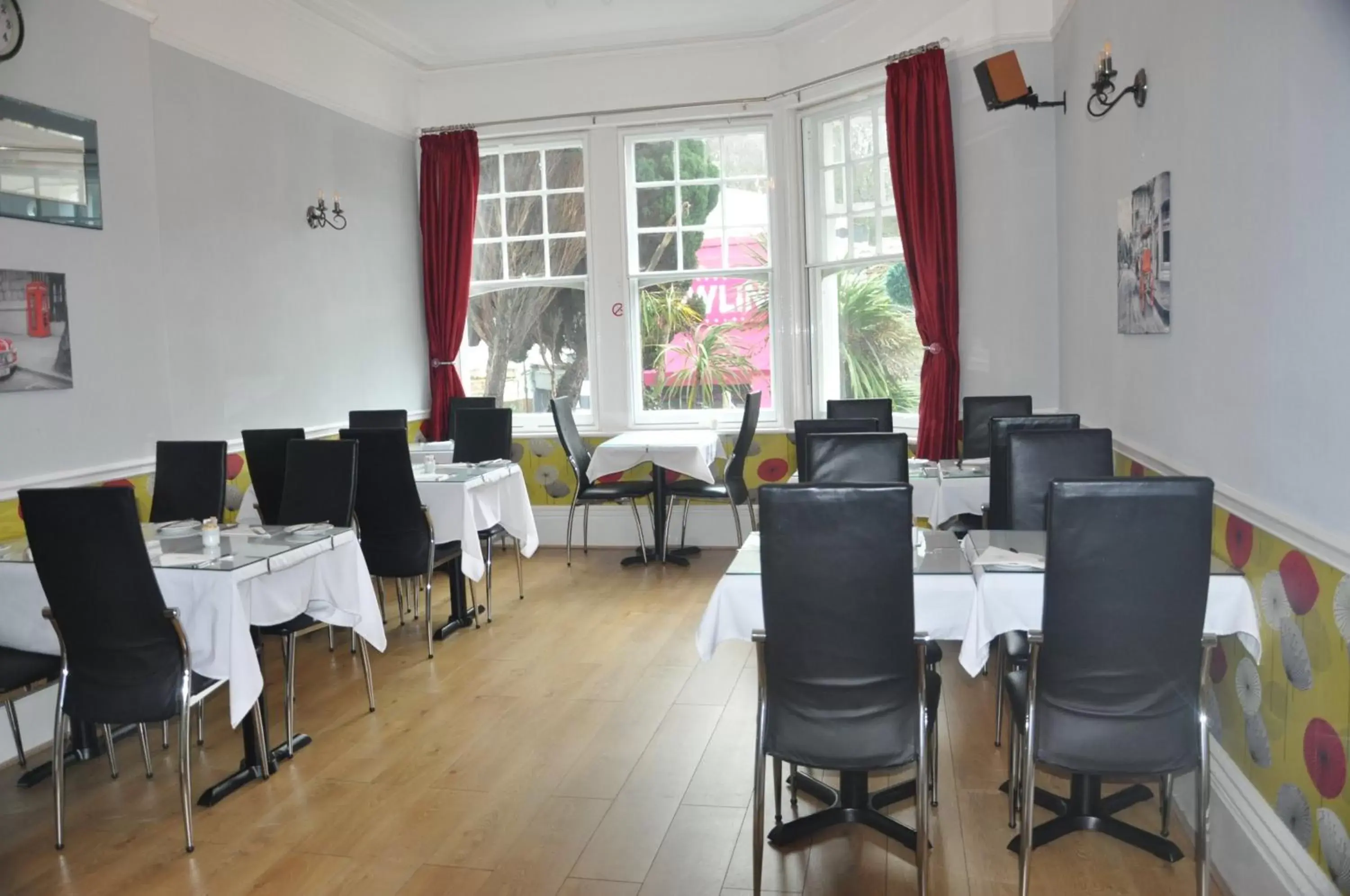 Dining area, Restaurant/Places to Eat in Hotel Peppers