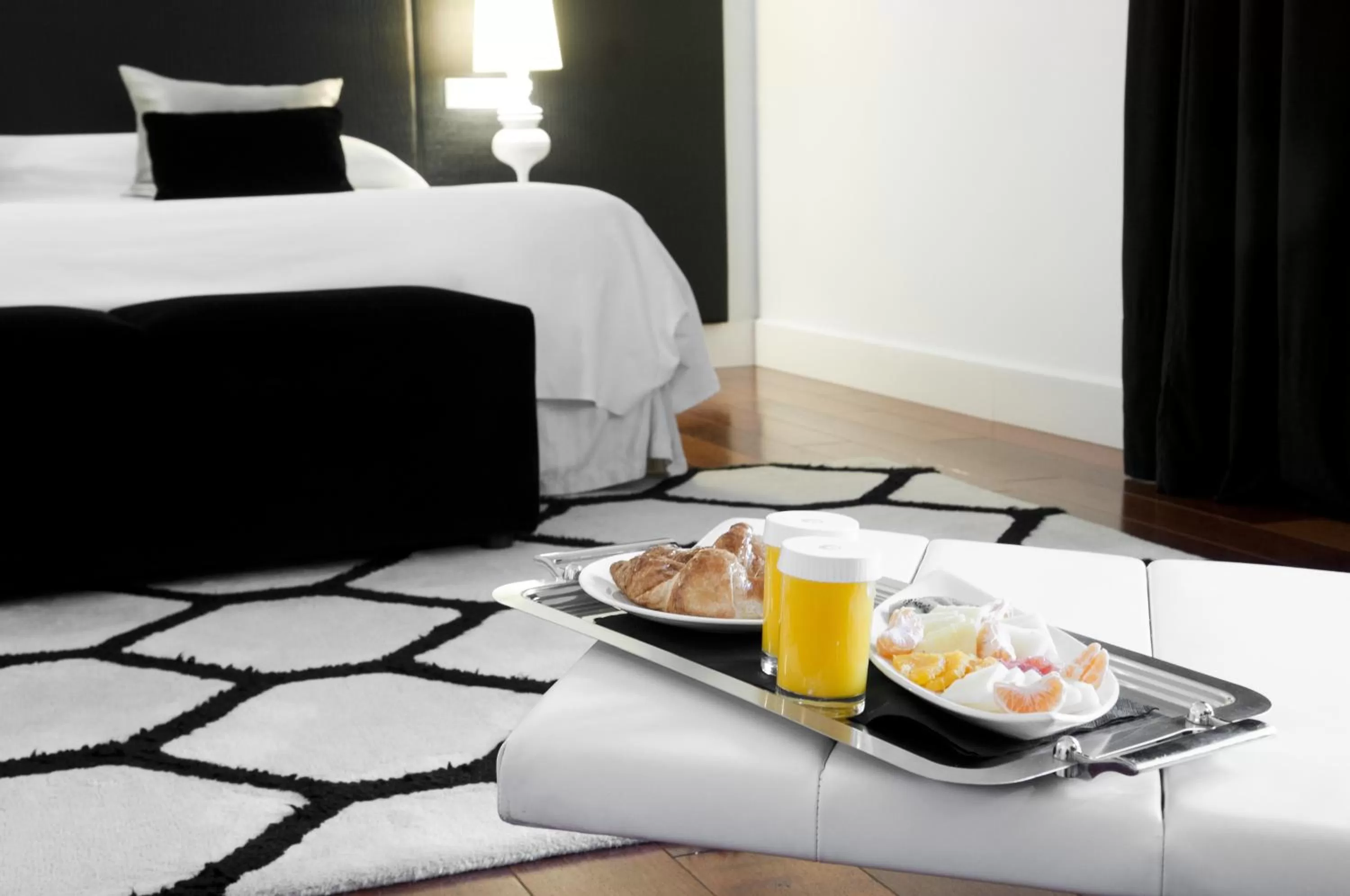 Bedroom, Bed in Hospes Palacio de los Patos, a Member of Design Hotels