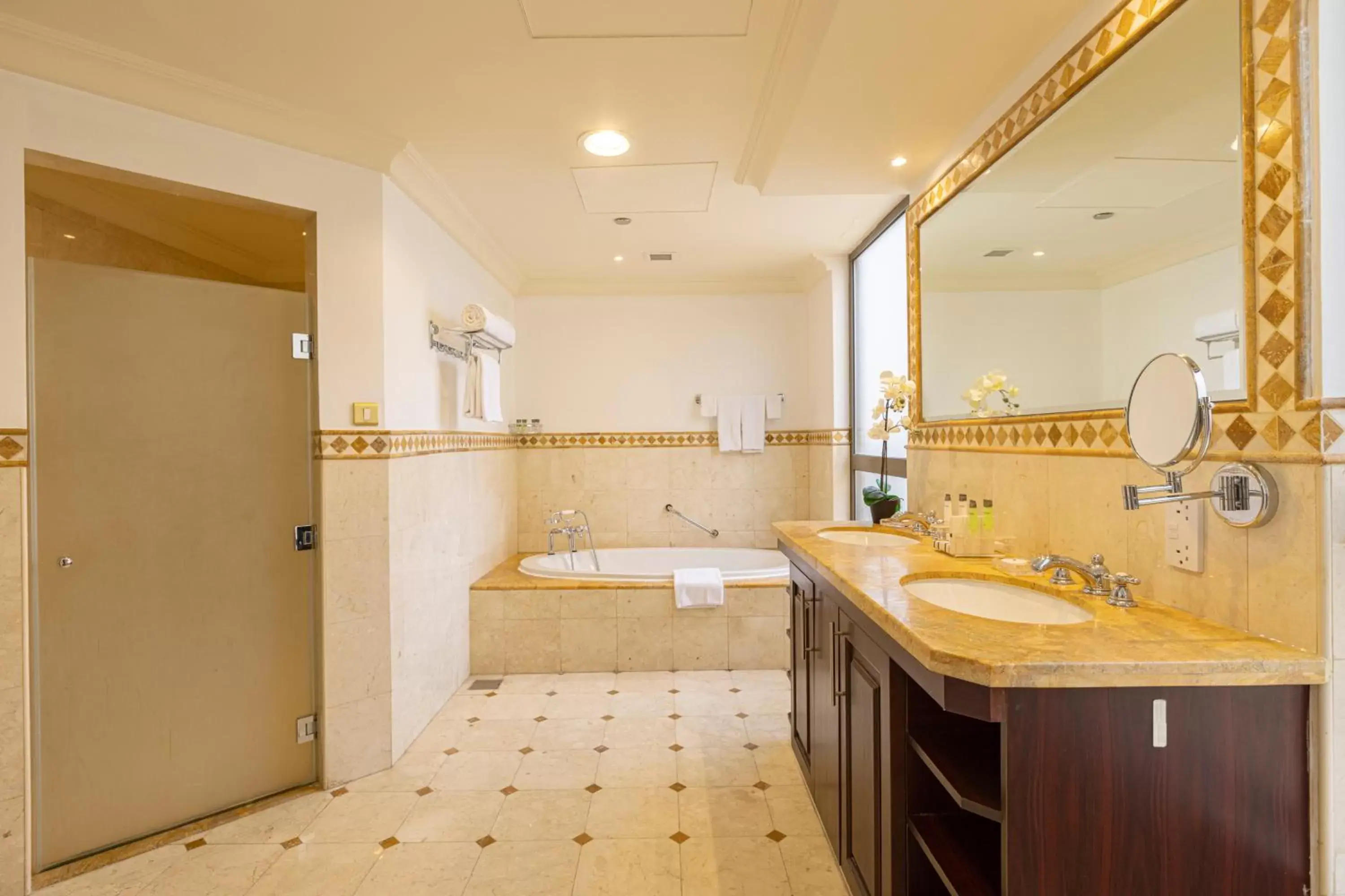 Bathroom in Roda Amwaj Suites Jumeirah Beach Residence