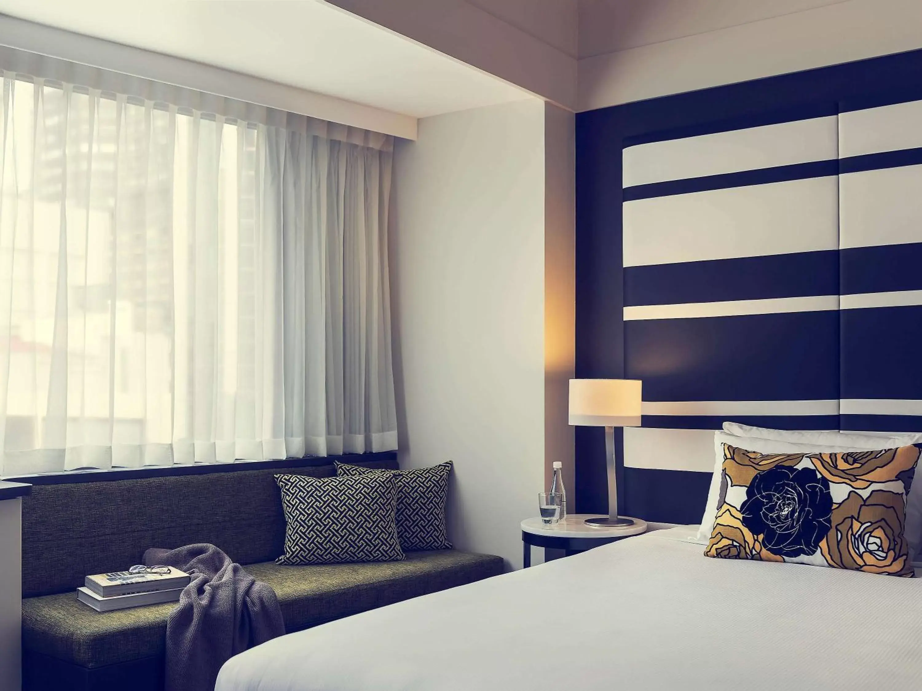 Superior Room with Two Single Beds - City Side in Mövenpick Hotel Auckland