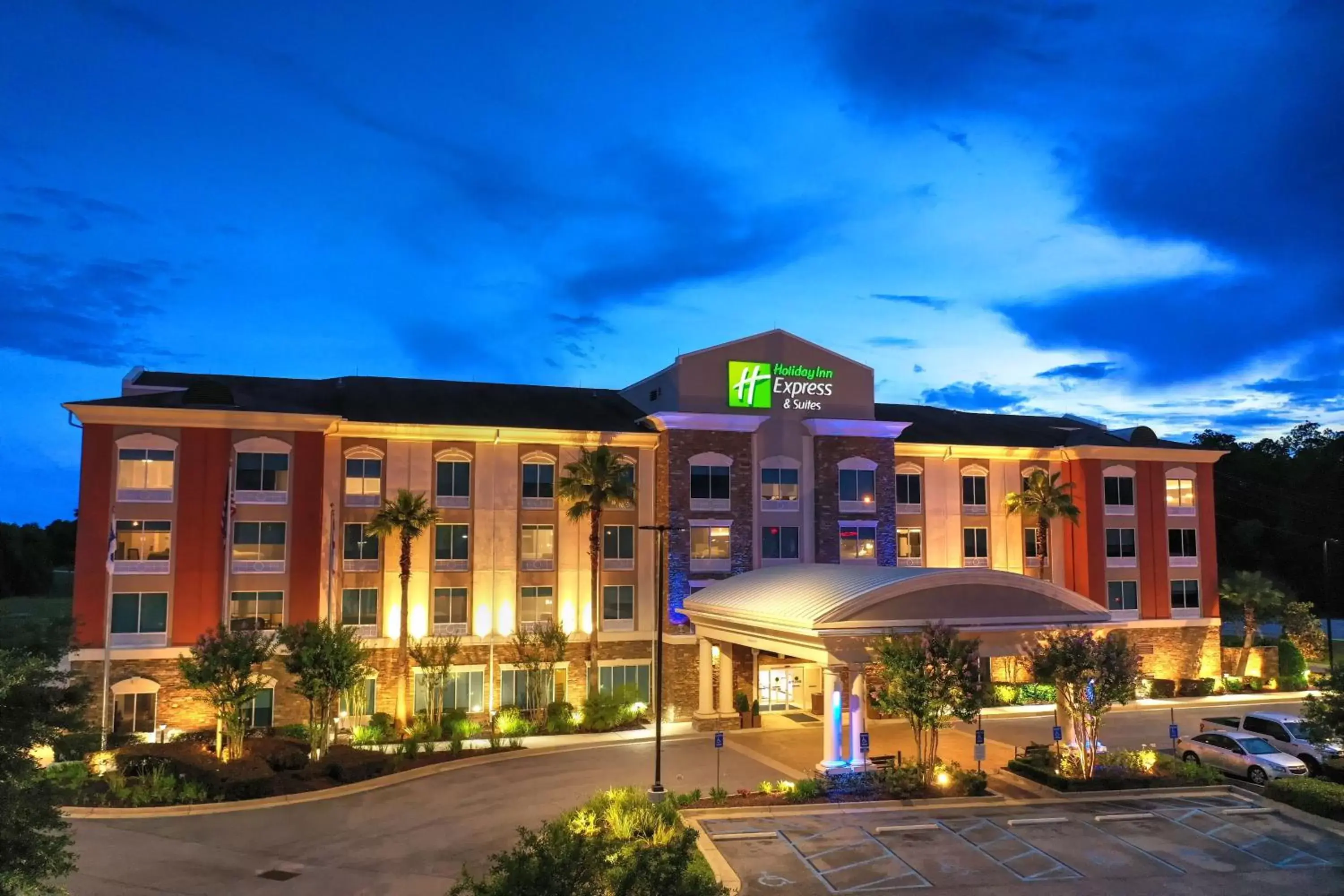 Property Building in Holiday Inn Express Hotel & Suites Mobile Saraland, an IHG Hotel