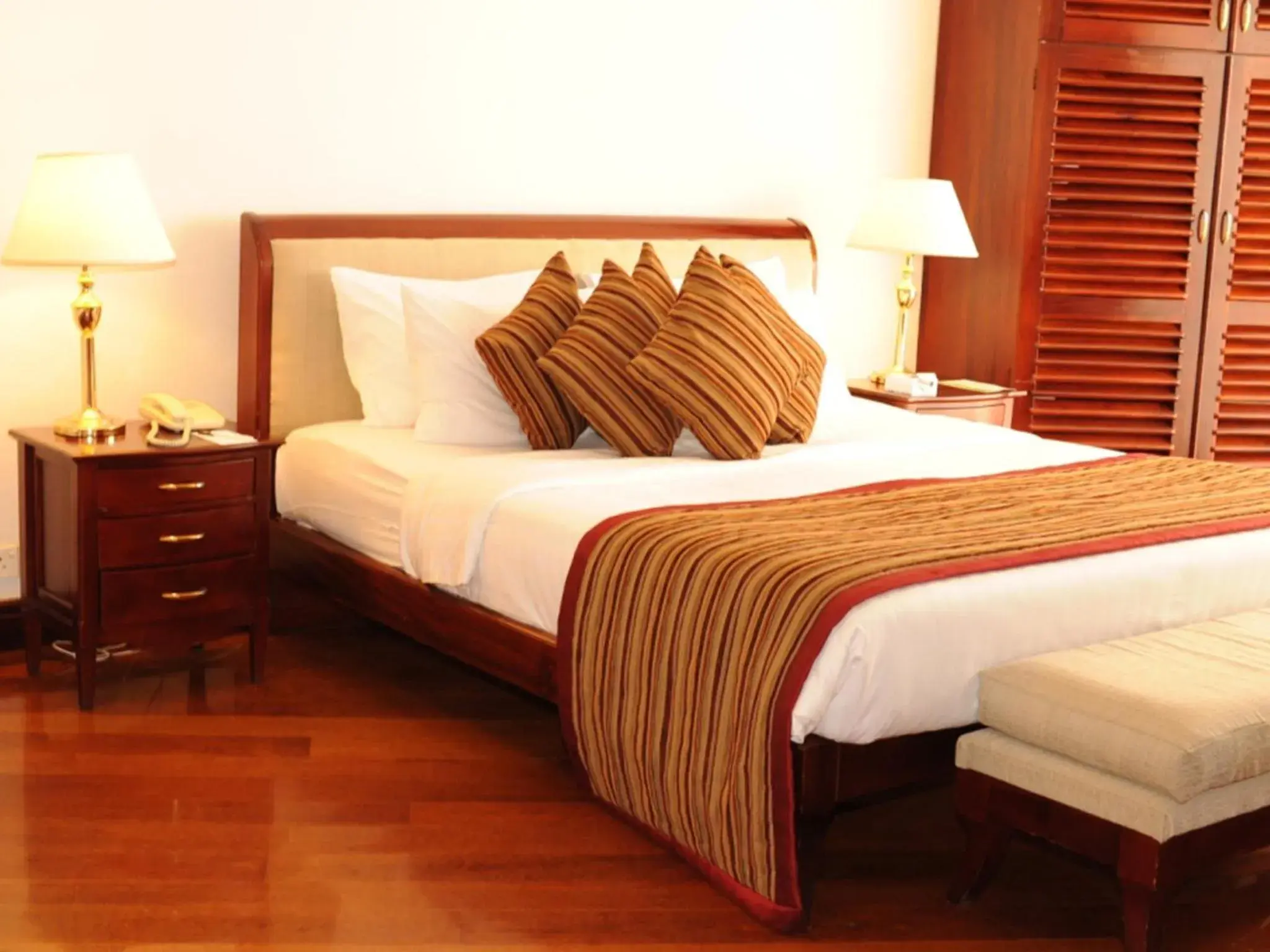 Bedroom, Bed in Mount Lavinia Beach Hotel