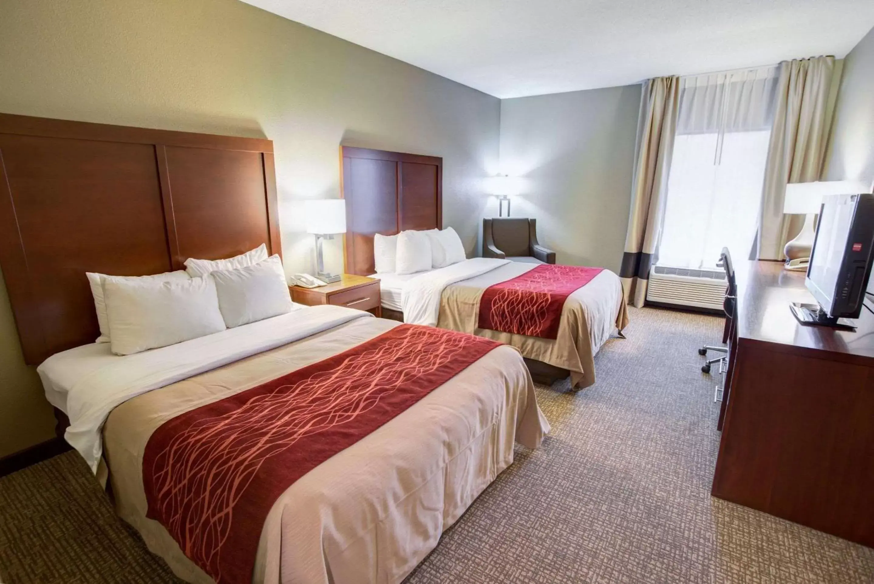 Queen Room with Two Queen Beds - Non-Smoking in Comfort Inn Blythewood - North Columbia