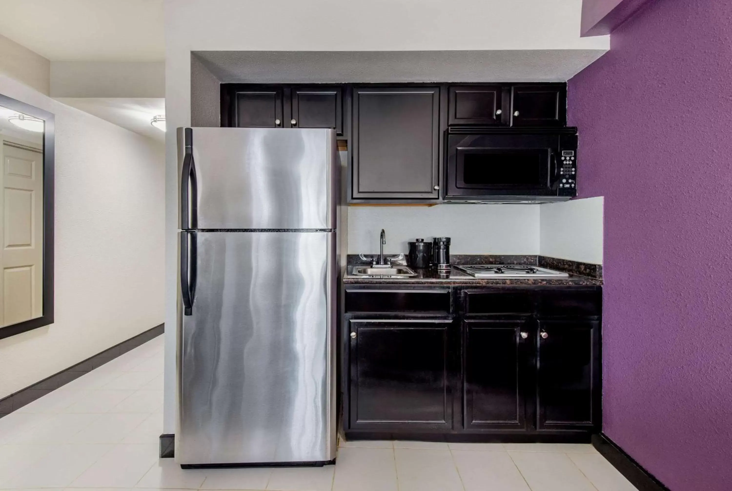 Kitchen or kitchenette, Kitchen/Kitchenette in La Quinta Inn by Wyndham West Long Branch