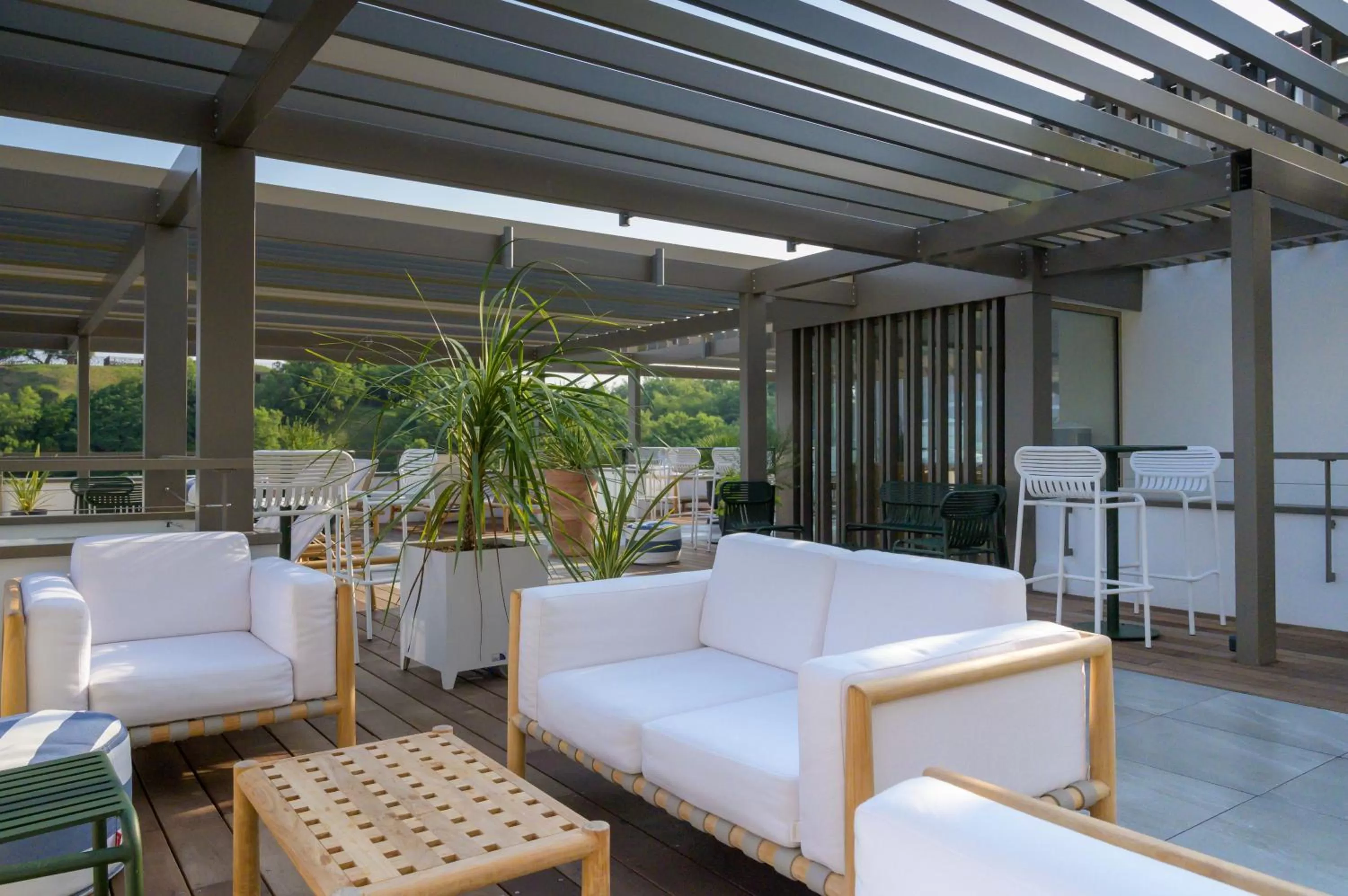 Patio in Hôtel de La Plage