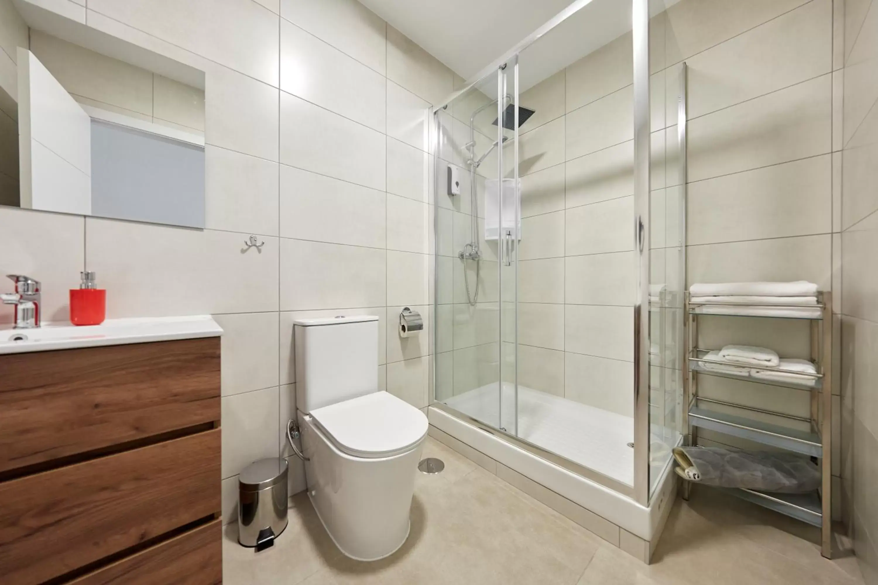 Shower, Bathroom in Sonrisa Deluxe Apartments, Levante