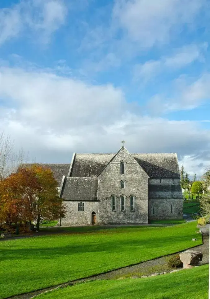 Nearby landmark, Property Building in Westport Country Lodge Hotel