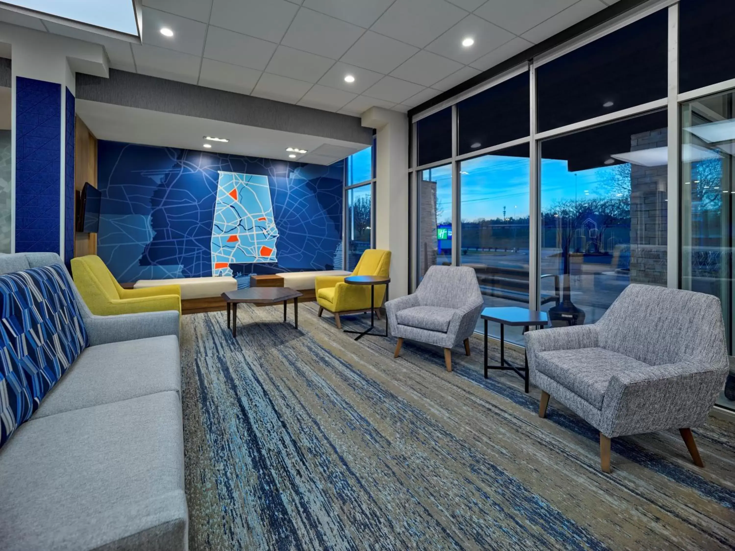 Lobby or reception, Seating Area in Holiday Inn Express - Huntsville Space Center, an IHG Hotel