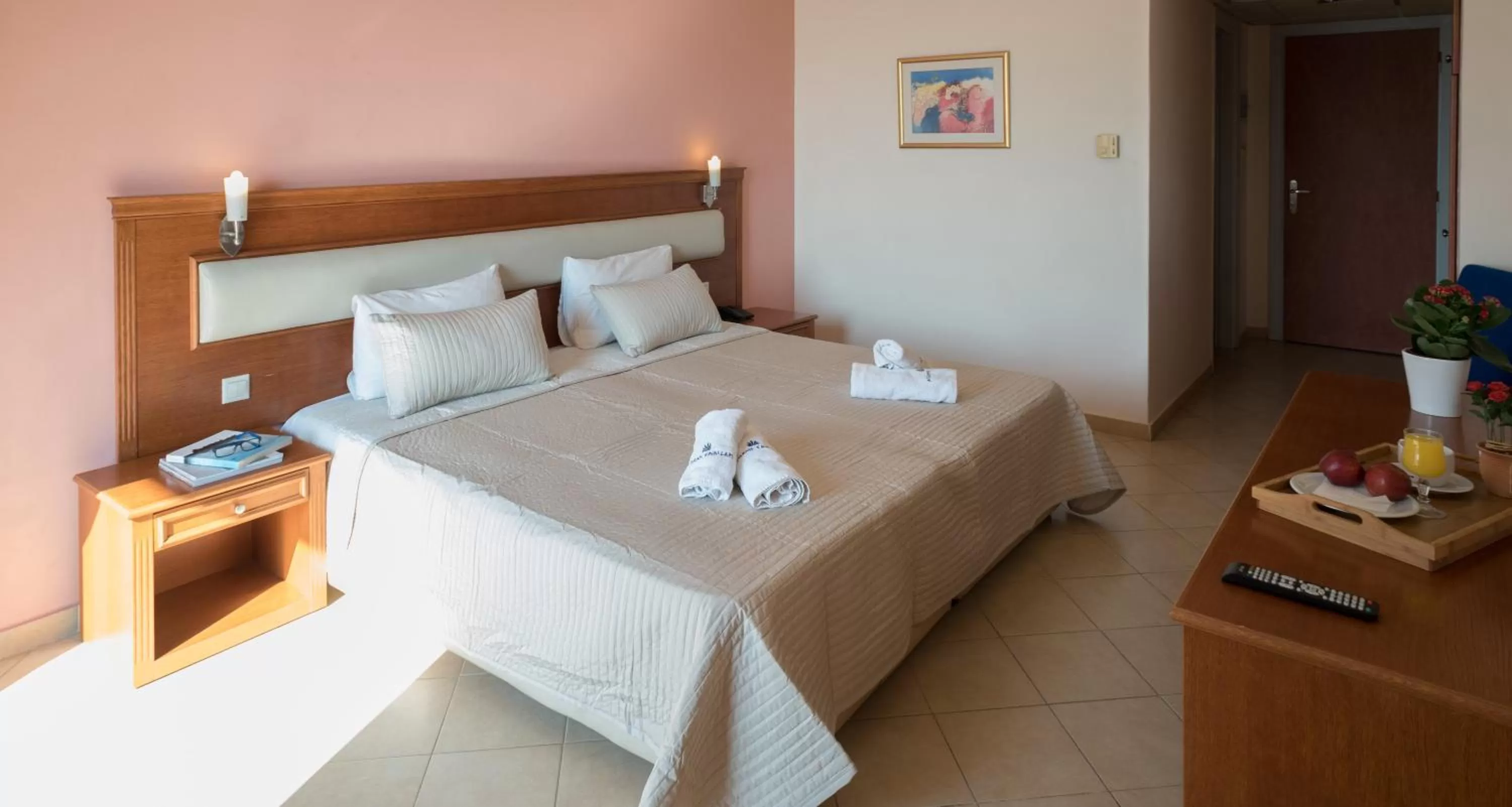 Bed in Acharnis Kavallari Hotel Suites