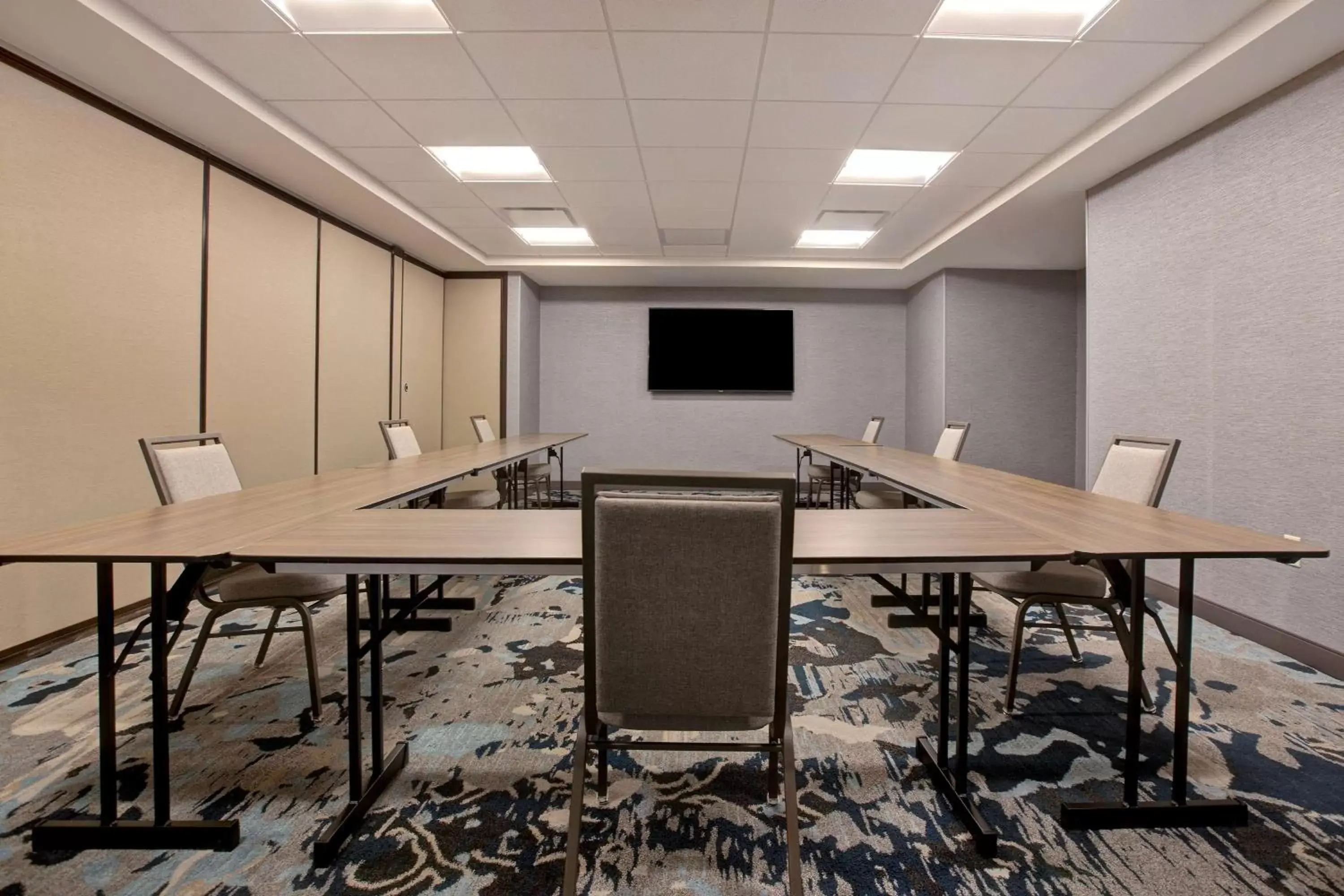 Meeting/conference room in Embassy Suites By Hilton Rockford Riverfront