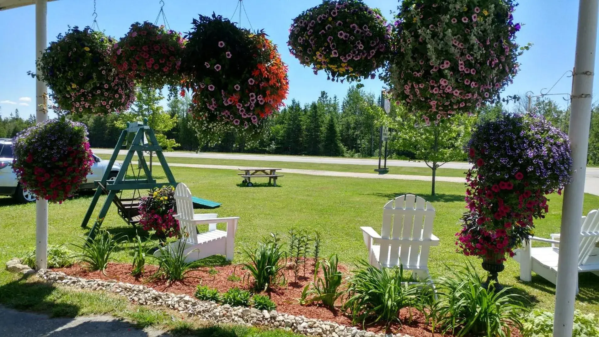 Garden in Sunset Motel of St. Ignace