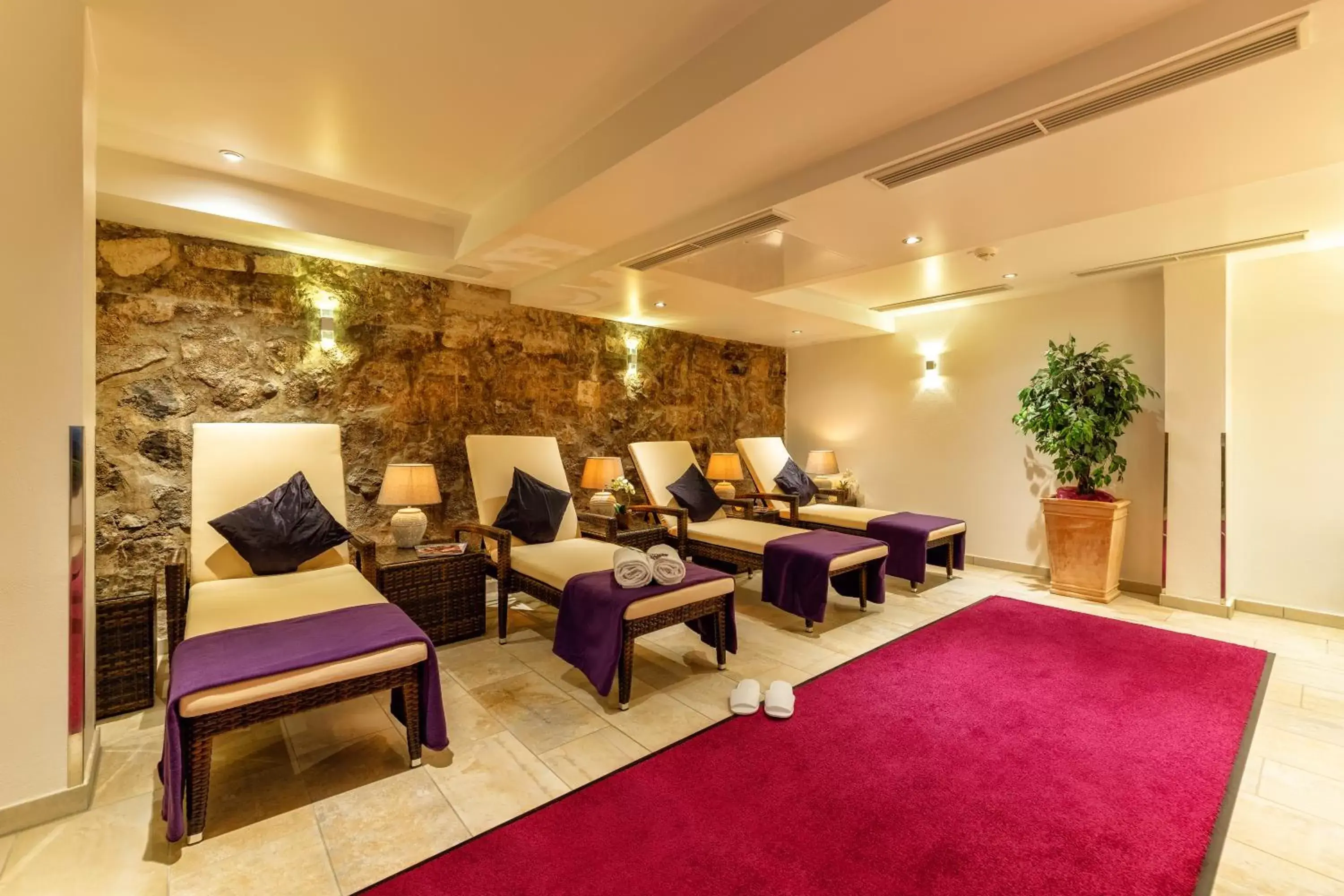 Spa and wellness centre/facilities in CityClass Hotel Caprice am Dom - Superior